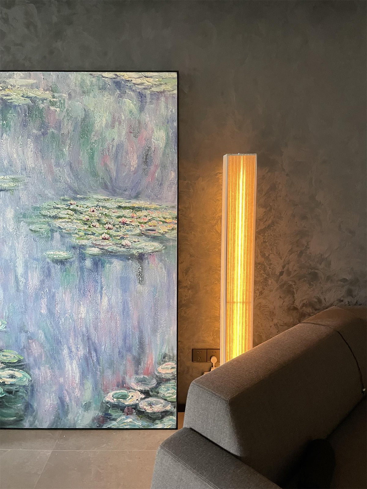 Vesolyre japandi-golvlampa i tyg