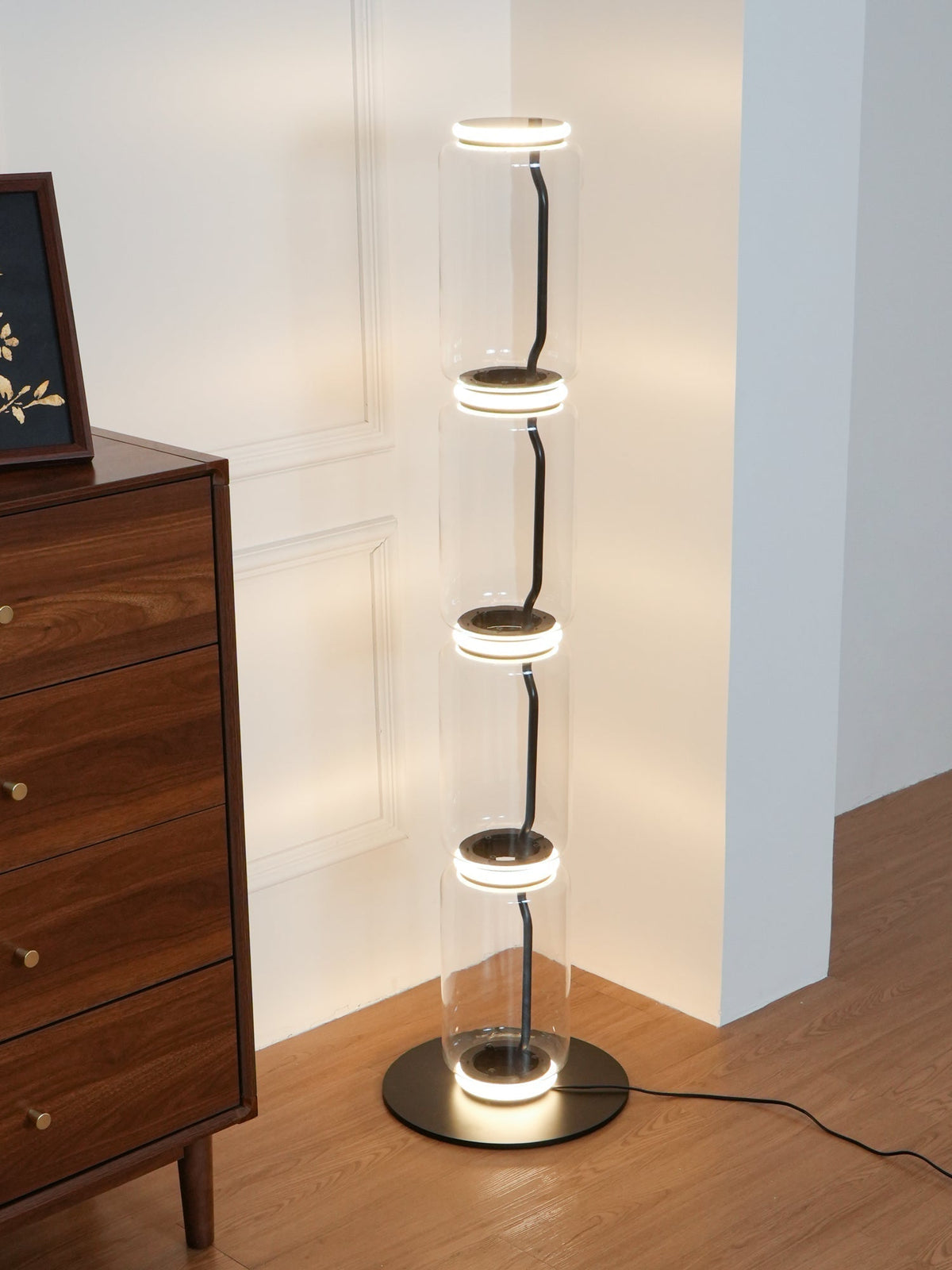 Cyrilys golvlampa i bambu och glas