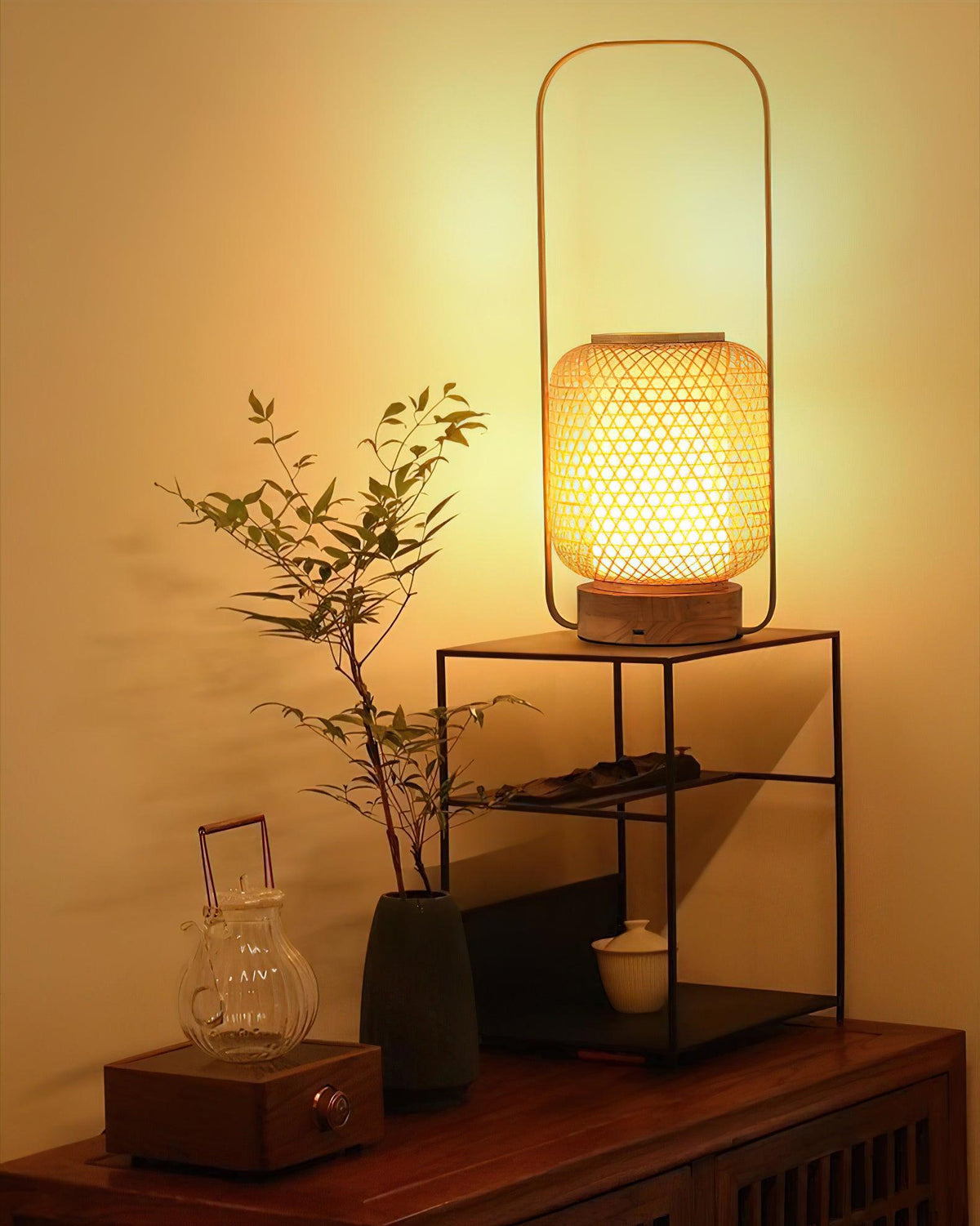 Orbituse retro bordslampa i trä