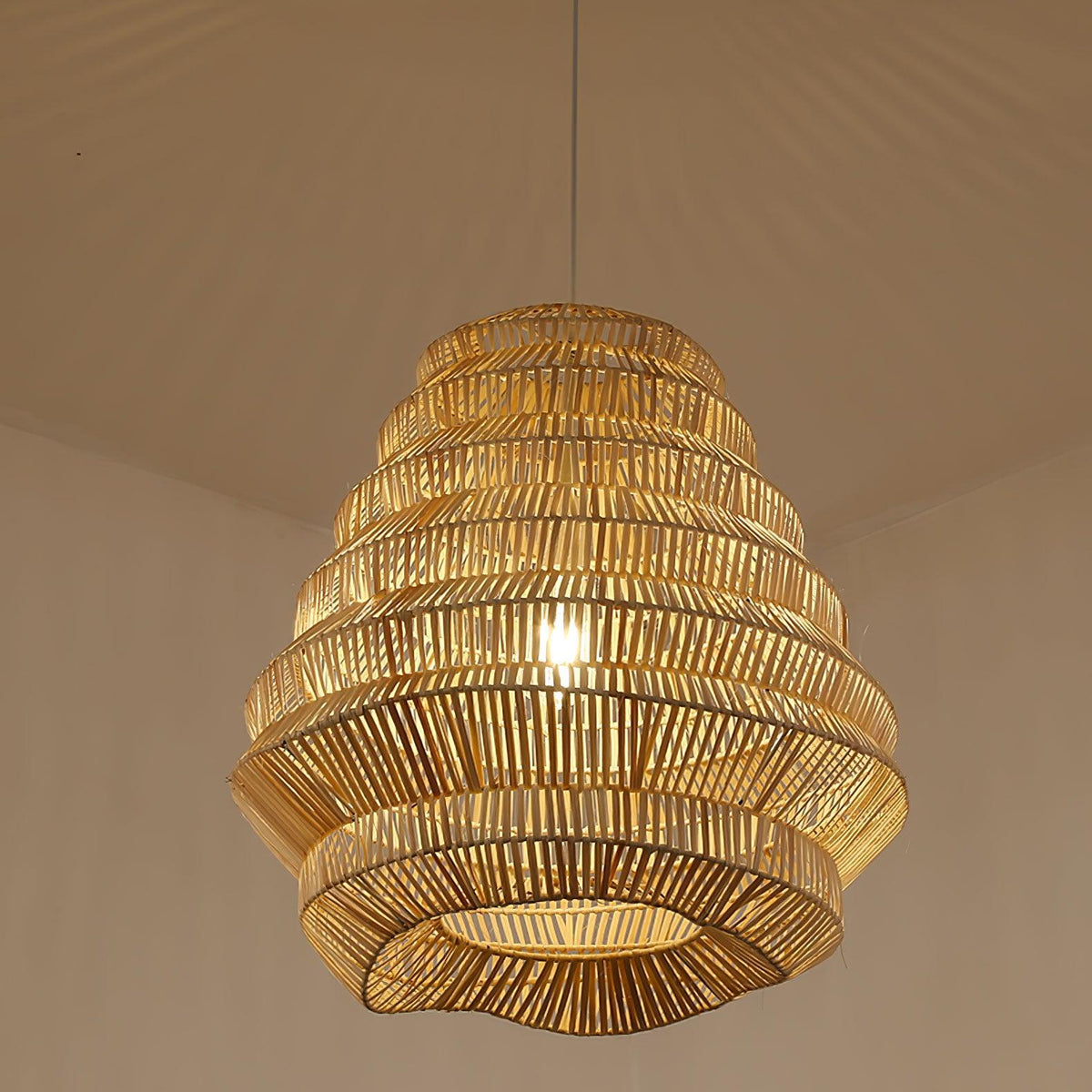 Strata moderne pendellampe i bambus