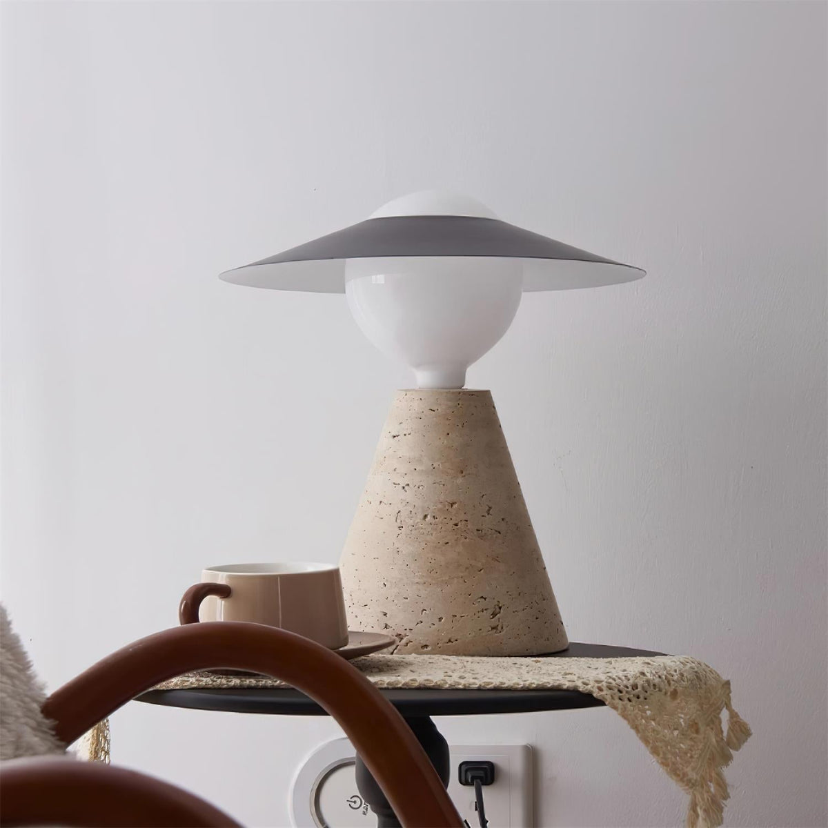 Elaalise bordslampa