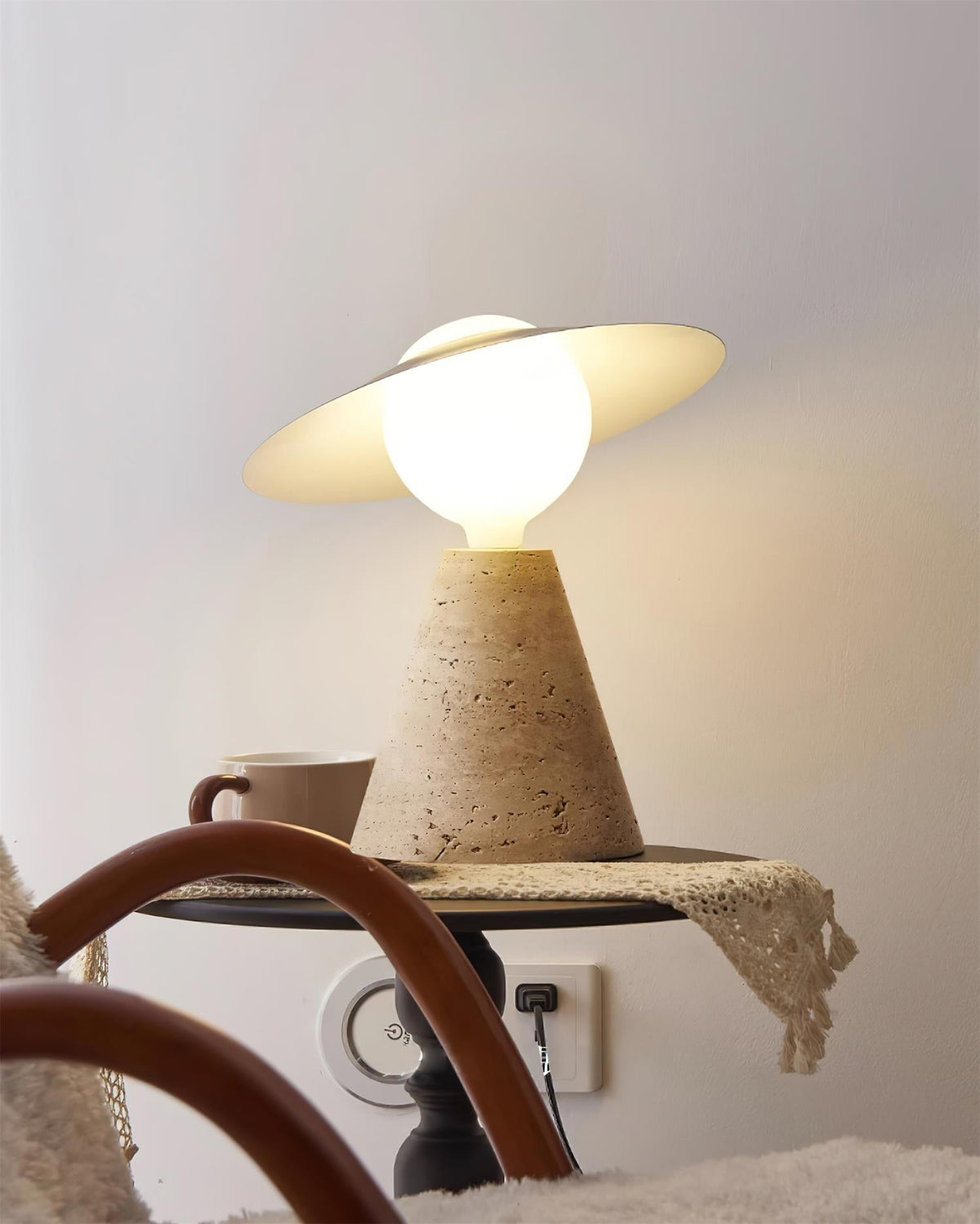 Elaalise bordslampa