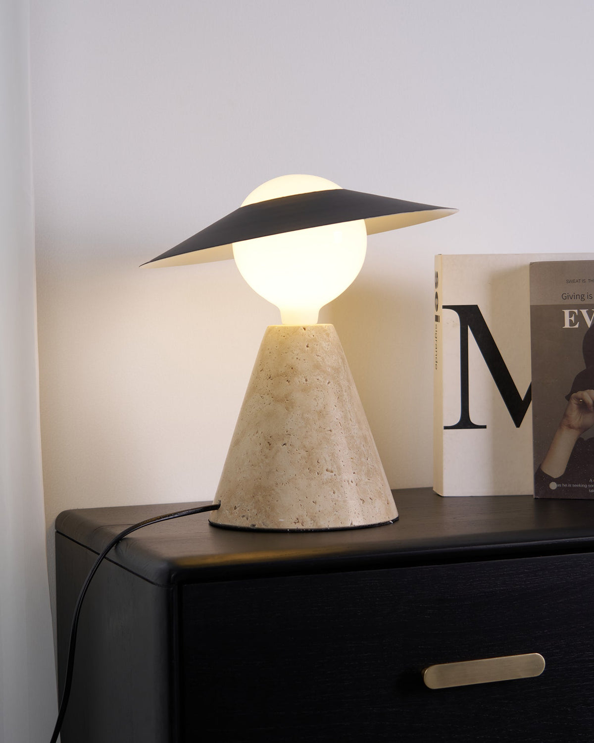 Elaalise bordslampa