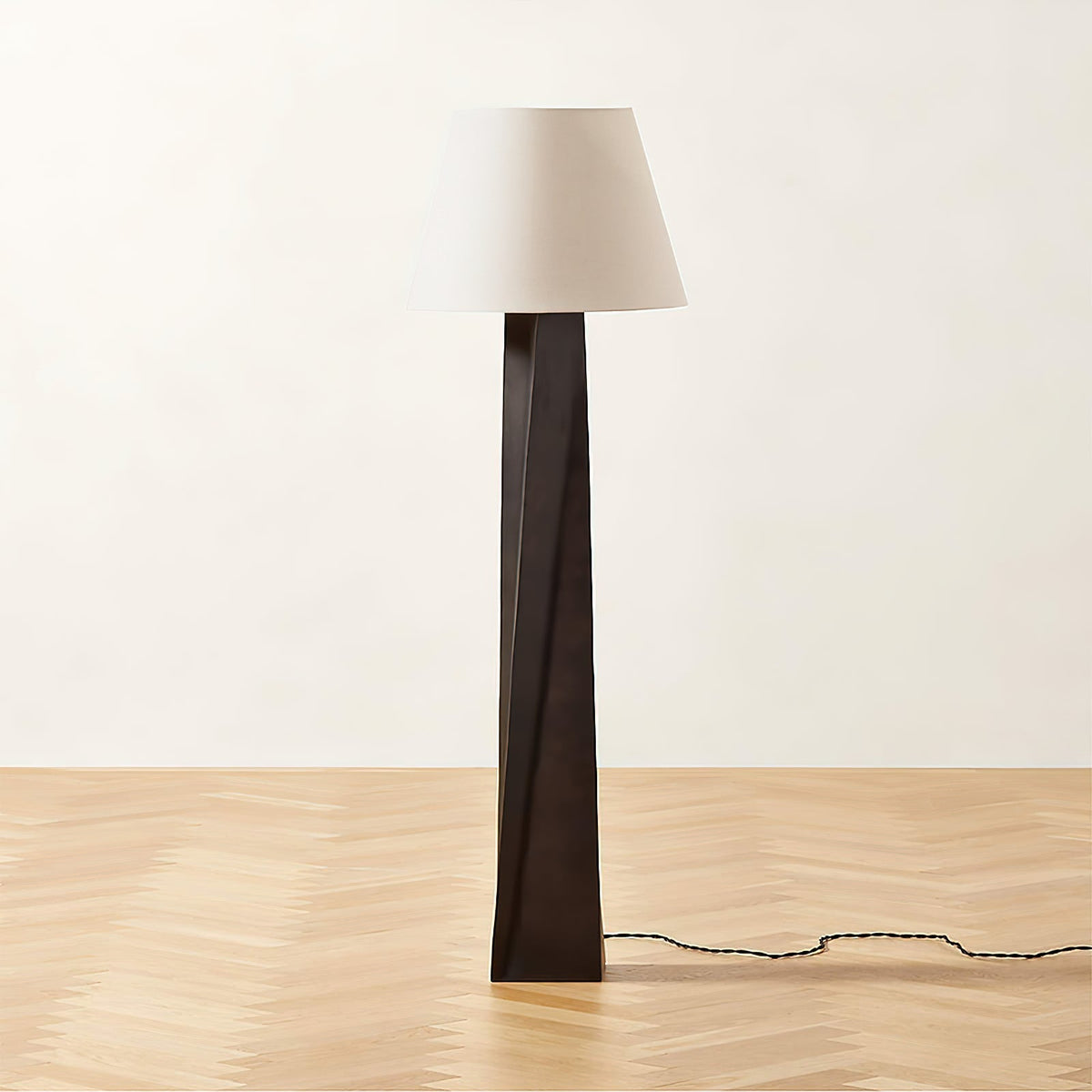 Terioelia-gulvlampe