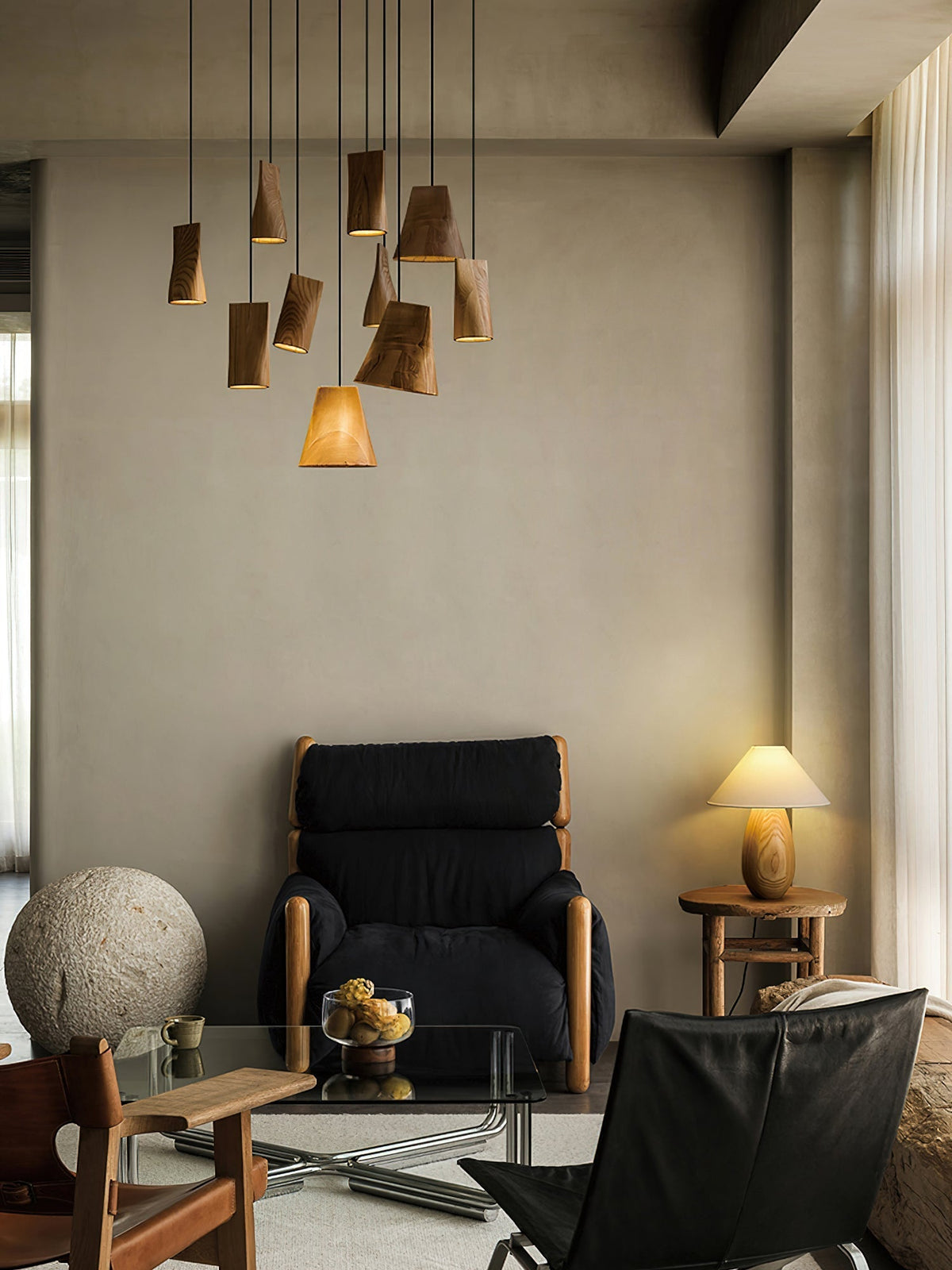 Lustre suspenso assimétrico em madeira Ivarara