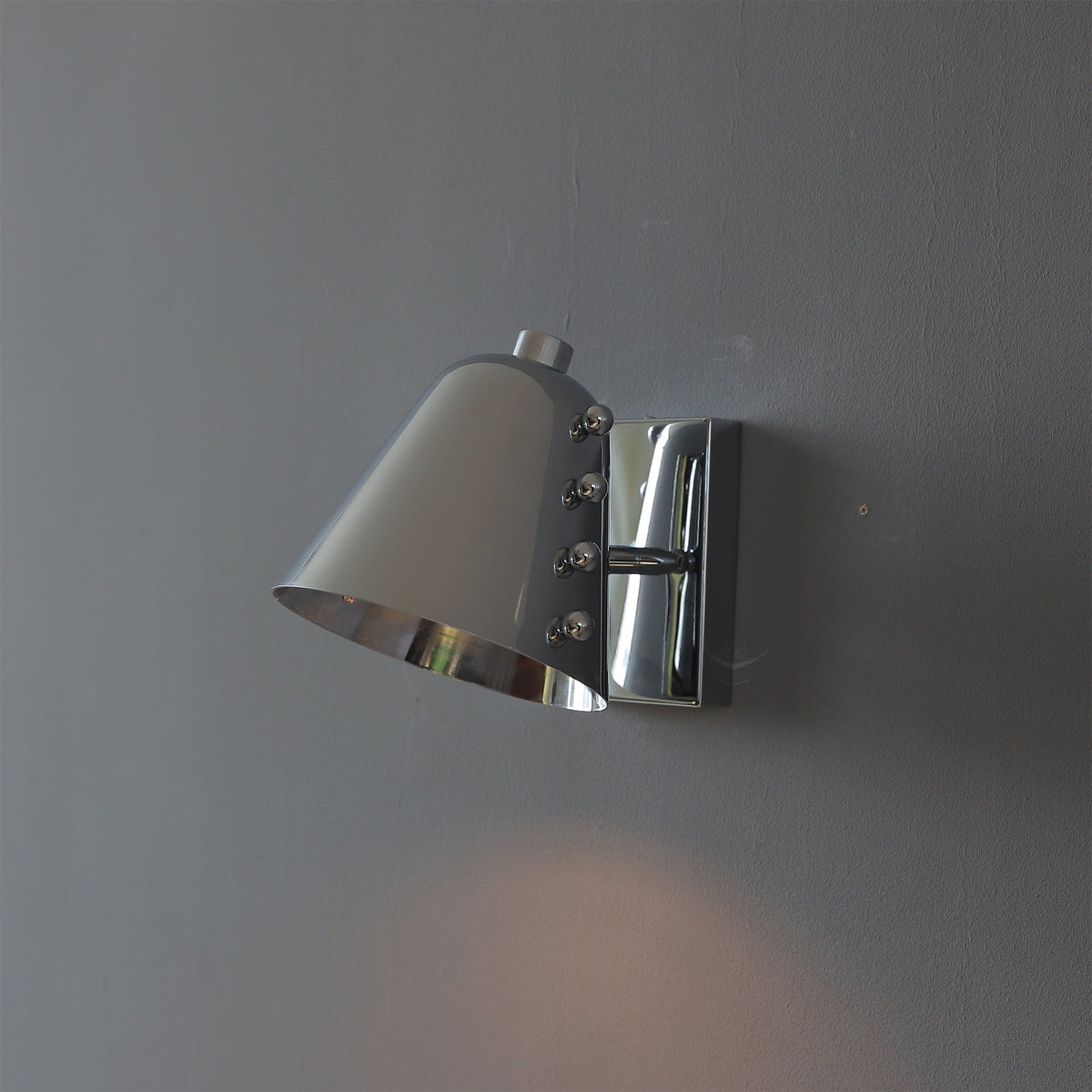 Specialdesignet væglampe