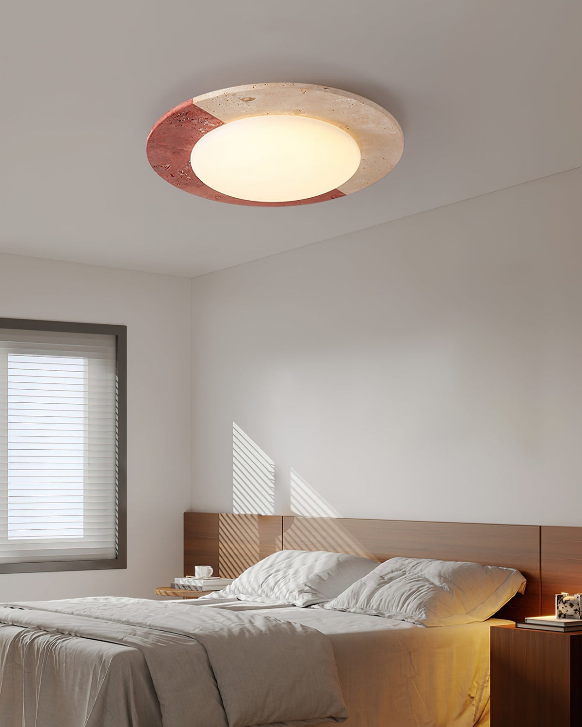 Loftlampe i travertin