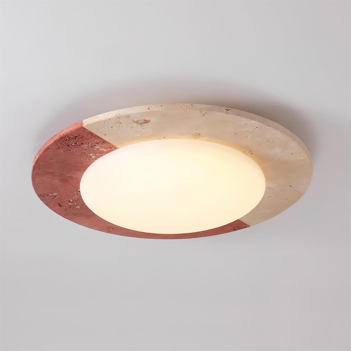 Loftlampe i travertin