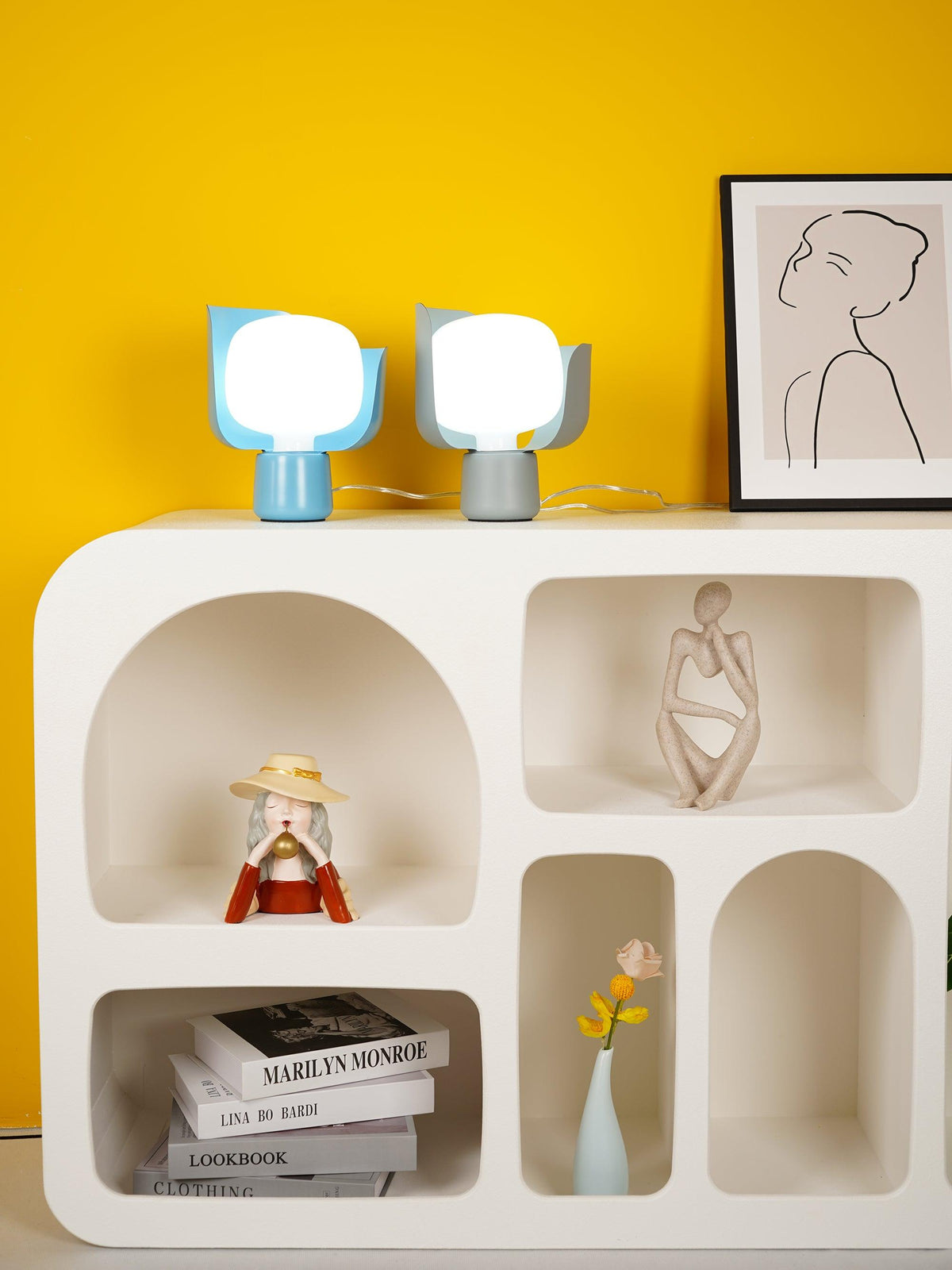 Zuri minimalistisk bordslampa i plast