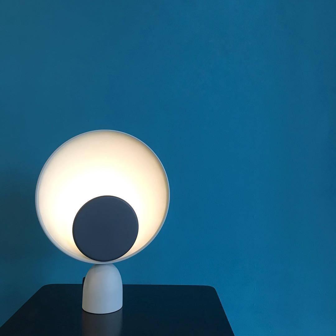 Prynd moderne bordlampe