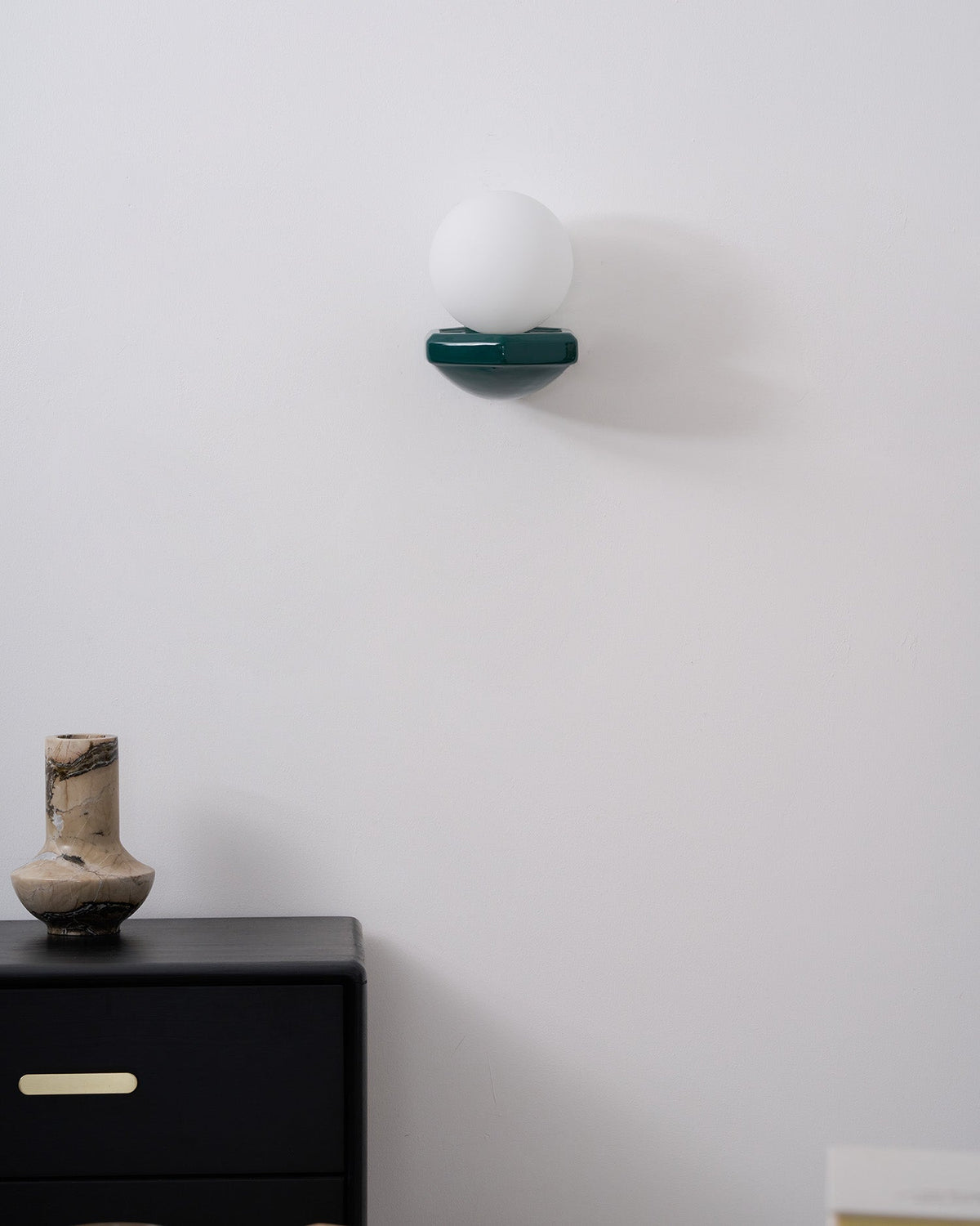 Viraerella Wall Lamp