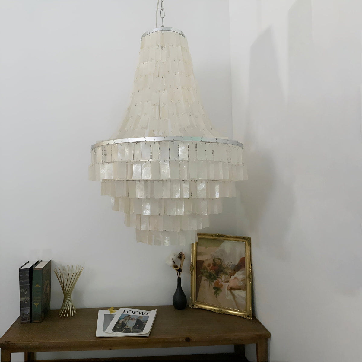 Candeeiro de teto Naciira boho em conchas, escalonado