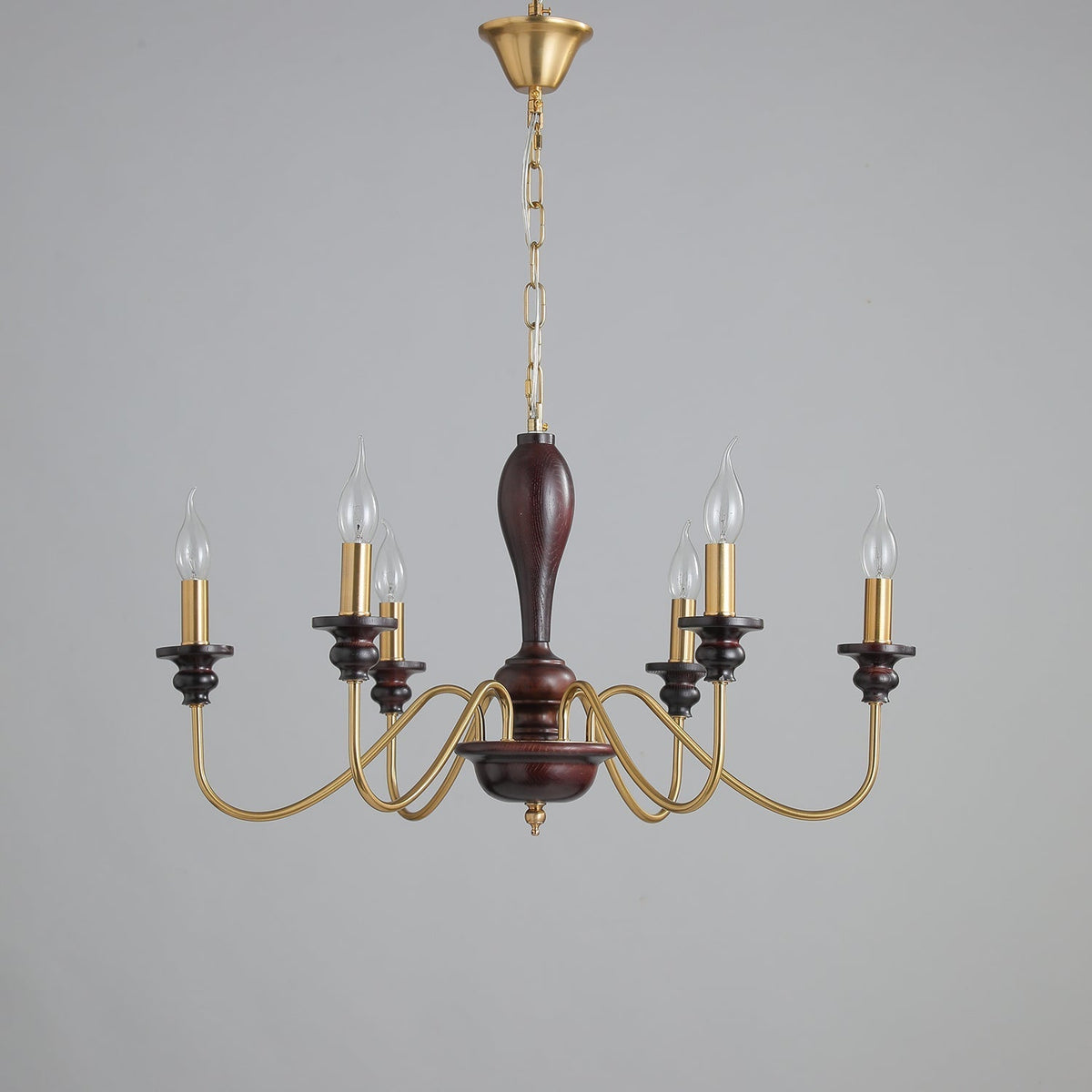 Ilvenan perinteinen elegantti vintage-tyylinen puukattokruunu