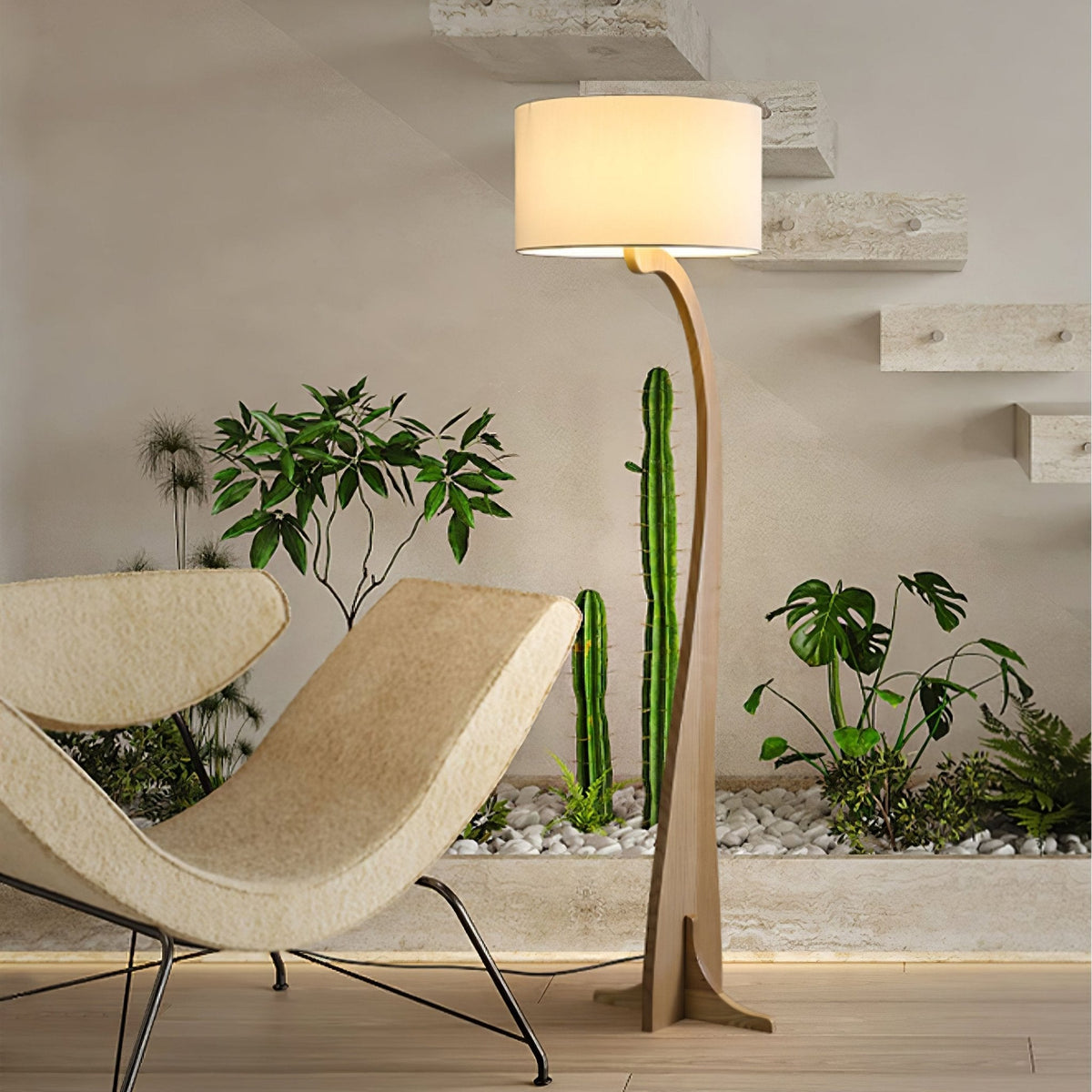 Viraineria nordisk buet gulvlampe
