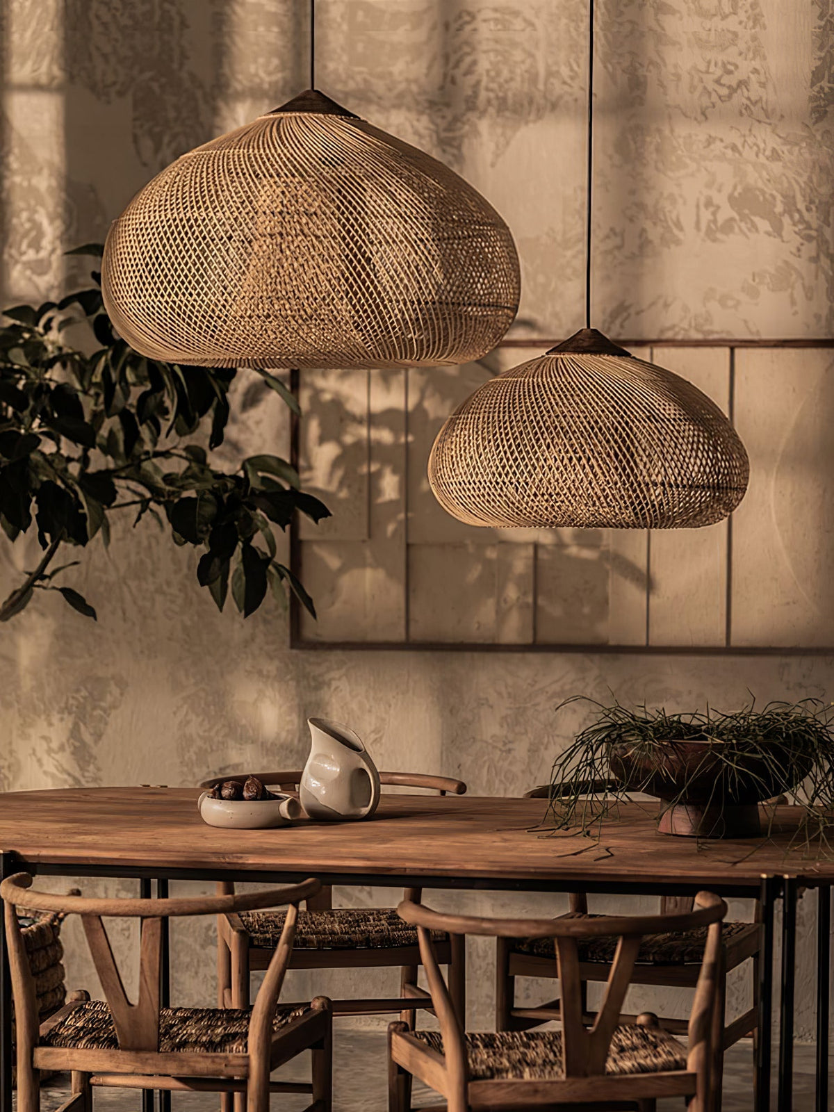 Pendellampe med flettet rattan