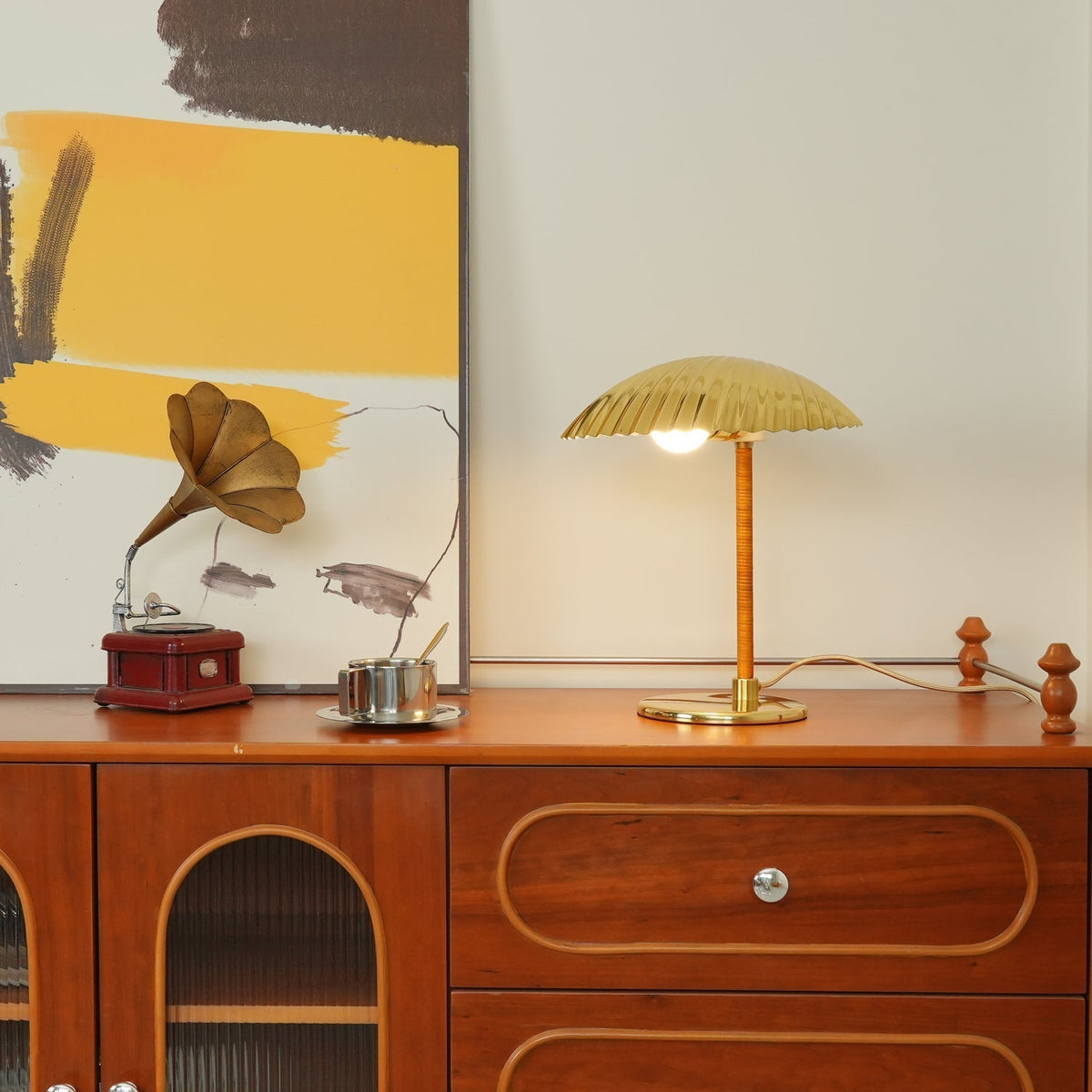 Zorare-messinkinen glamour-pöytävalaisin