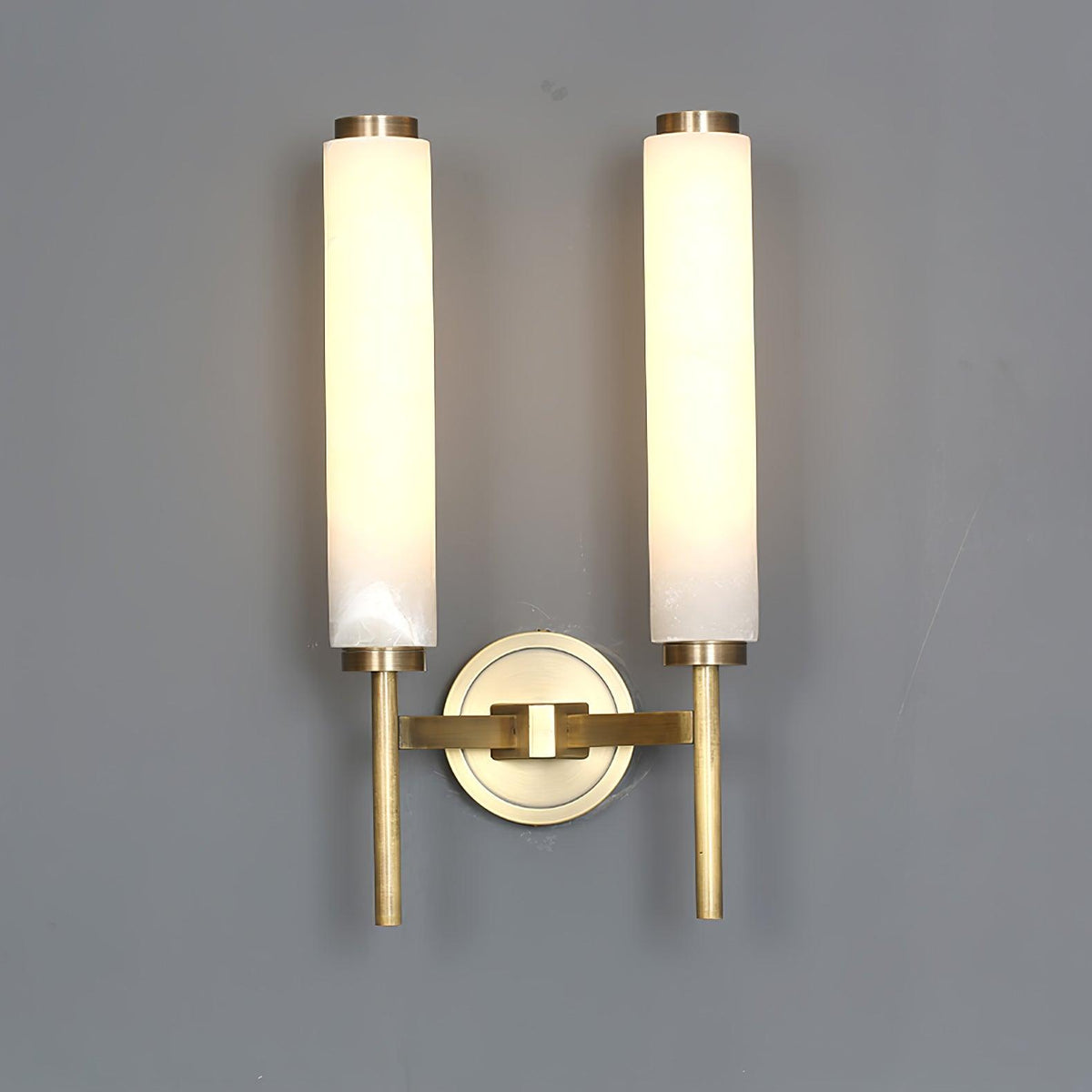 Jern art deco-vegglampi úr albasturi