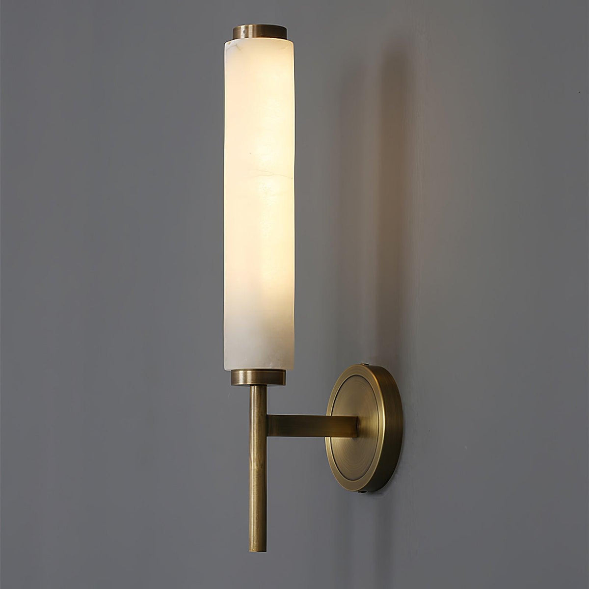 Jern art deco-vegglampi úr albasturi