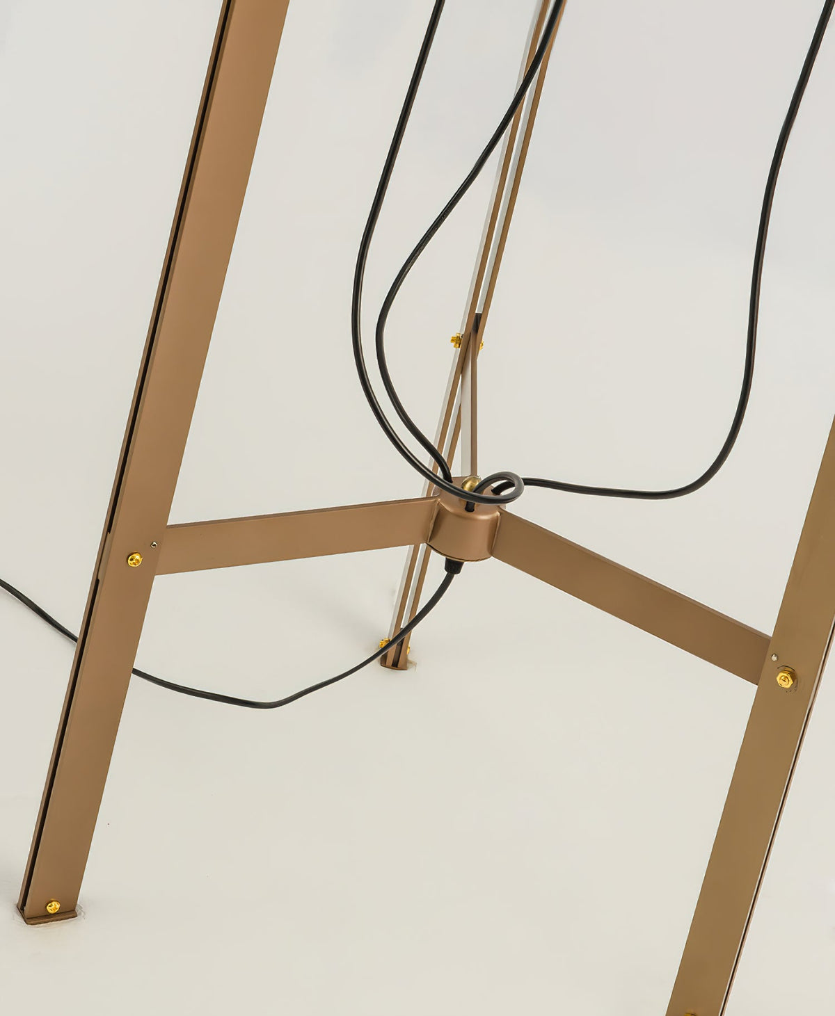 Caleriella-golvlampa
