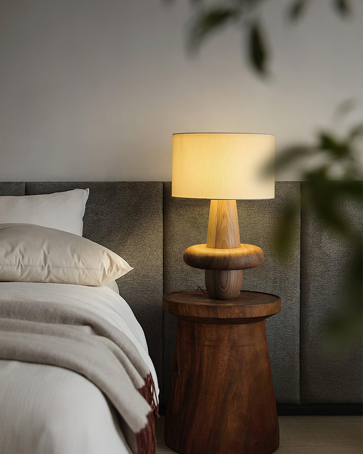 Ring minimalistisk bordlampe i træ
