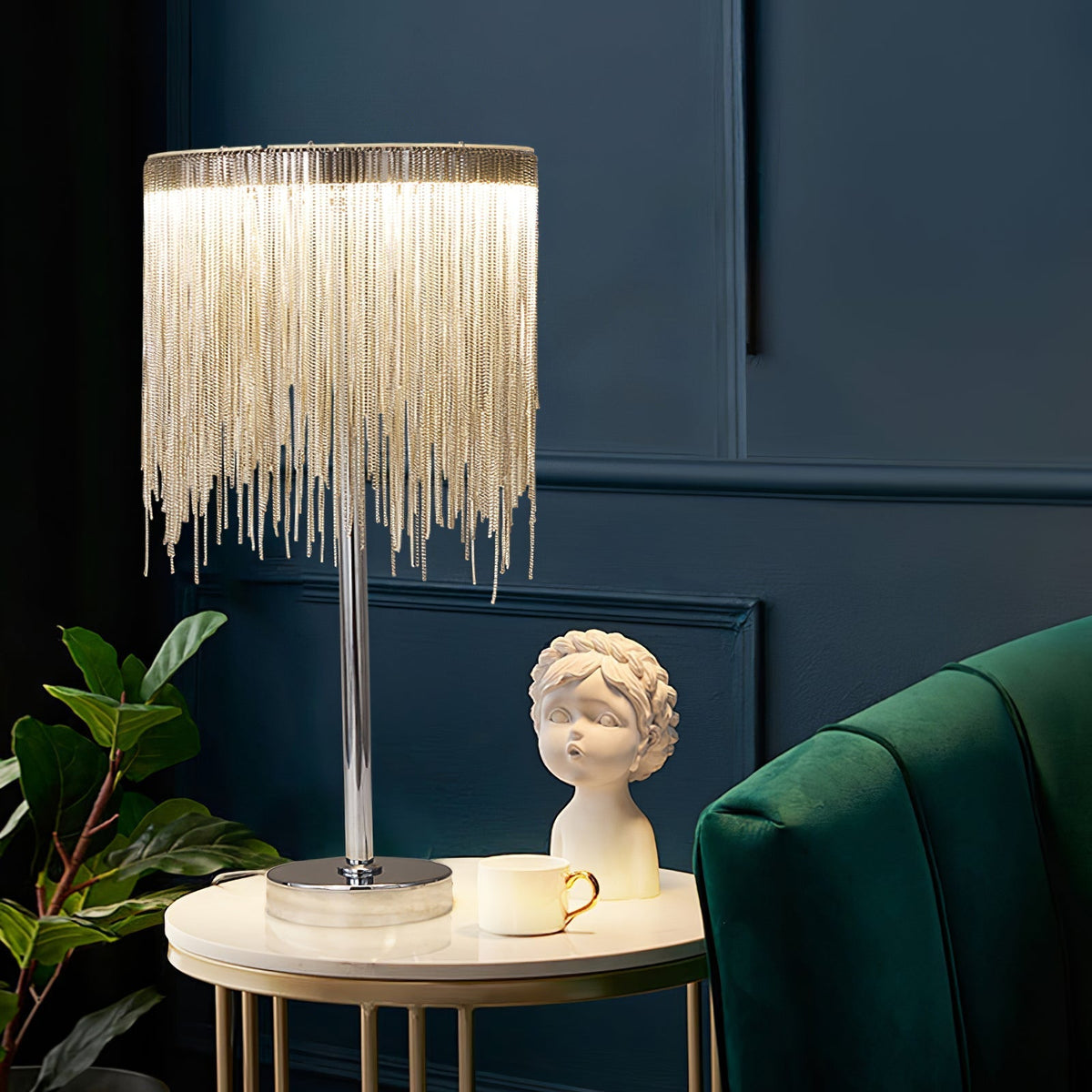 Cascade Cadena bordslampa med tofsar