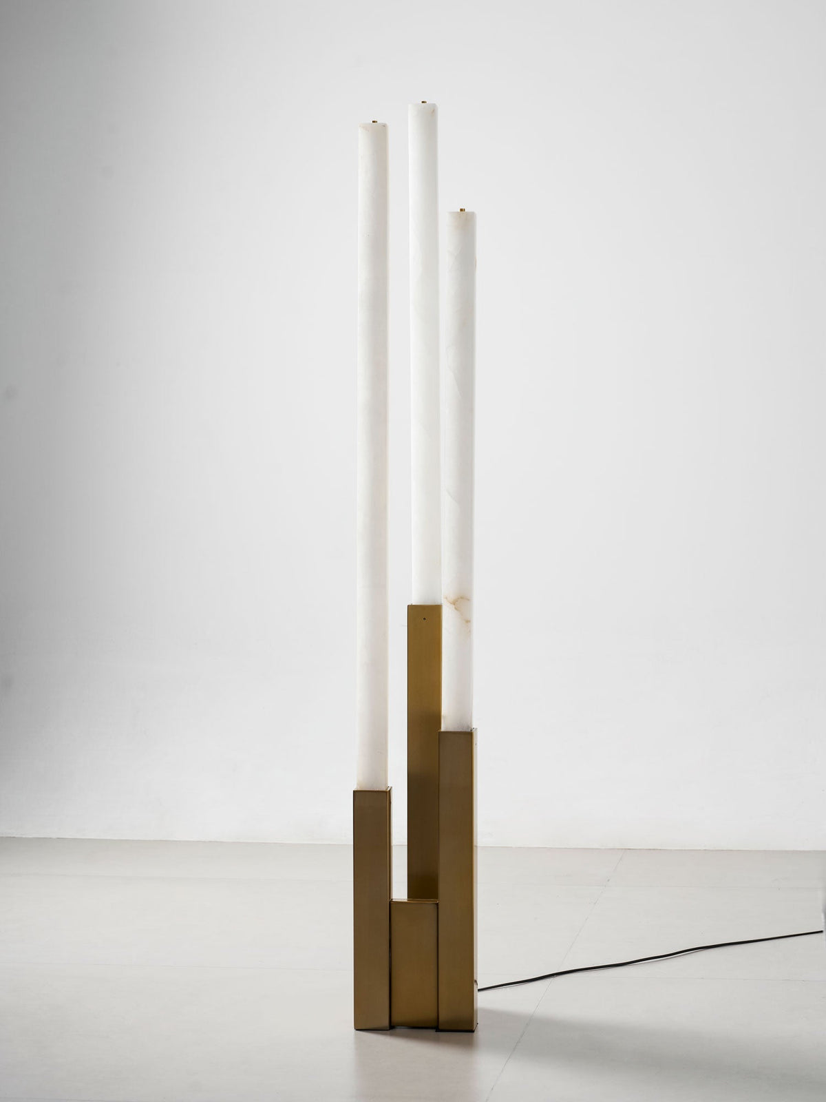 Callisto golvlampa i alabaster