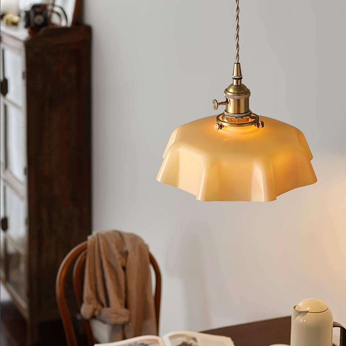 Civen Farmhouse Ruffled Pendant Light