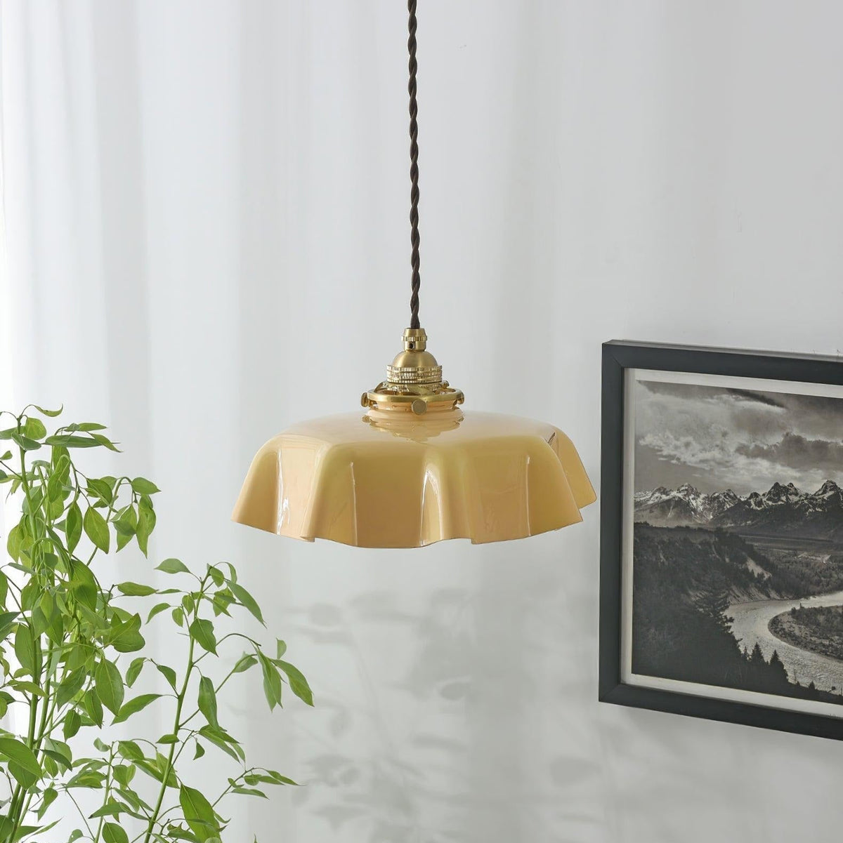 Civen Farmhouse Ruffled Pendant Light