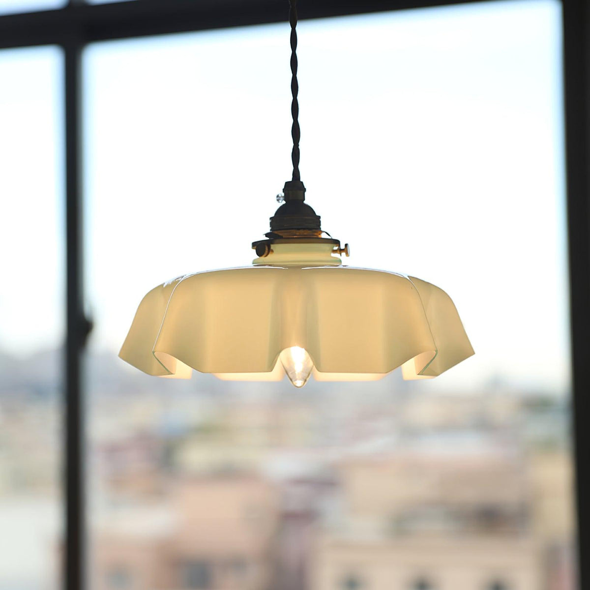 Civen Farmhouse Ruffled Pendant Light