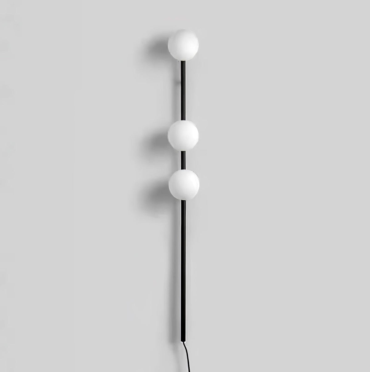 Ultheia-modernistinen minimalistinen lasiseinävalaisin karamellipalloilla