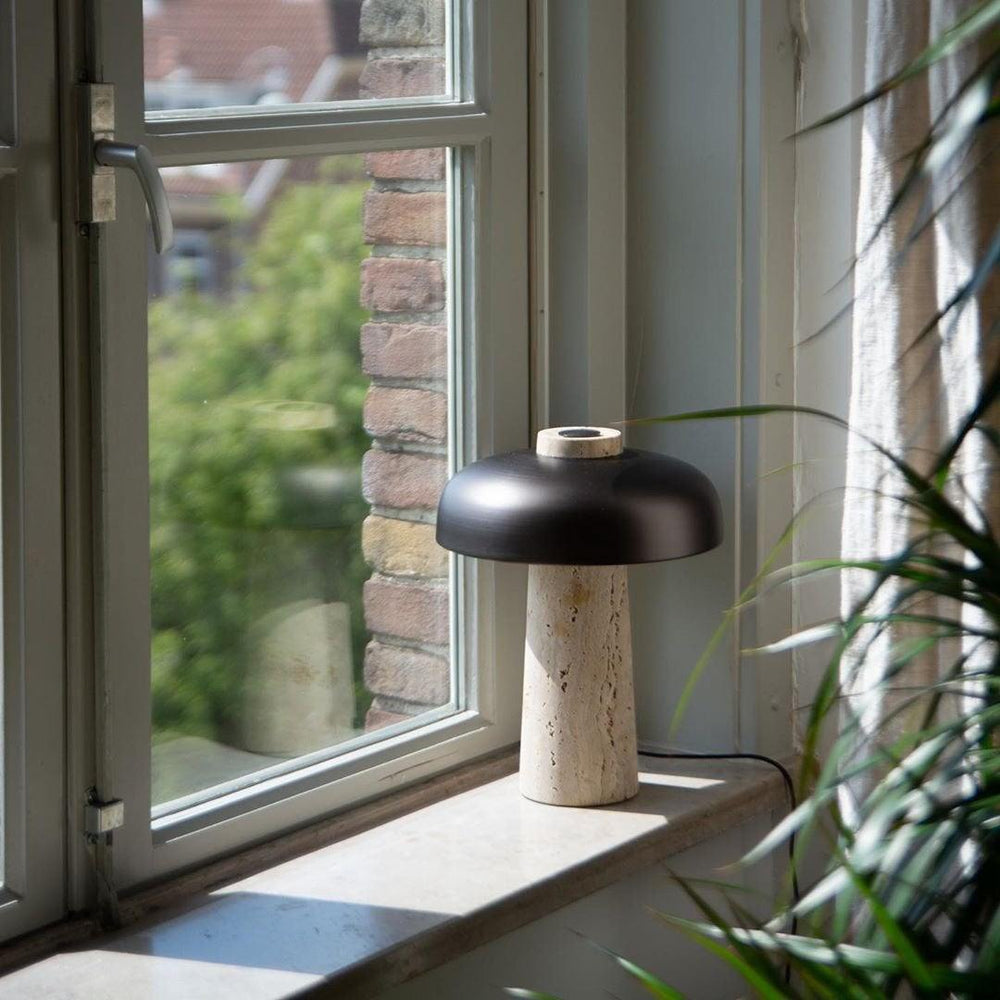 Oakley-travertinbordlampe