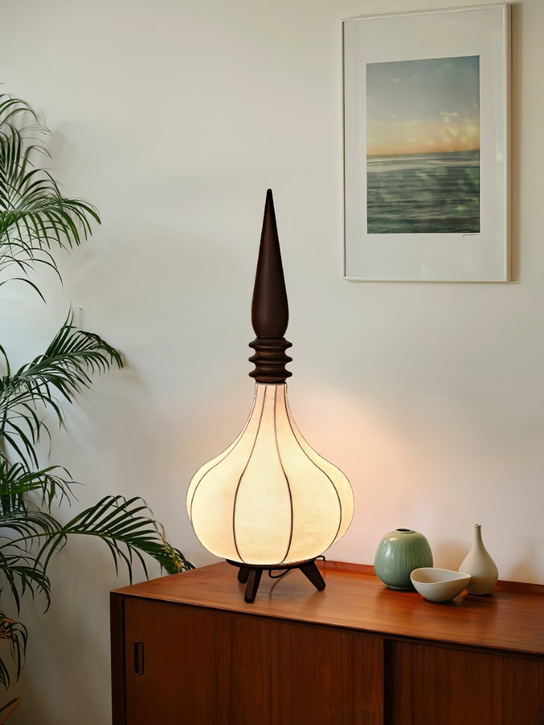 Trappad golvlampa i kalebassform Cetalyra