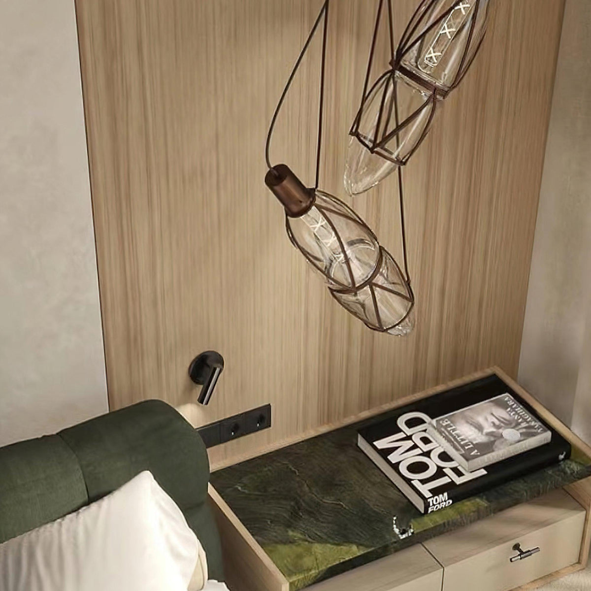 Sior kreativ flaskeformet pendellampe i glas
