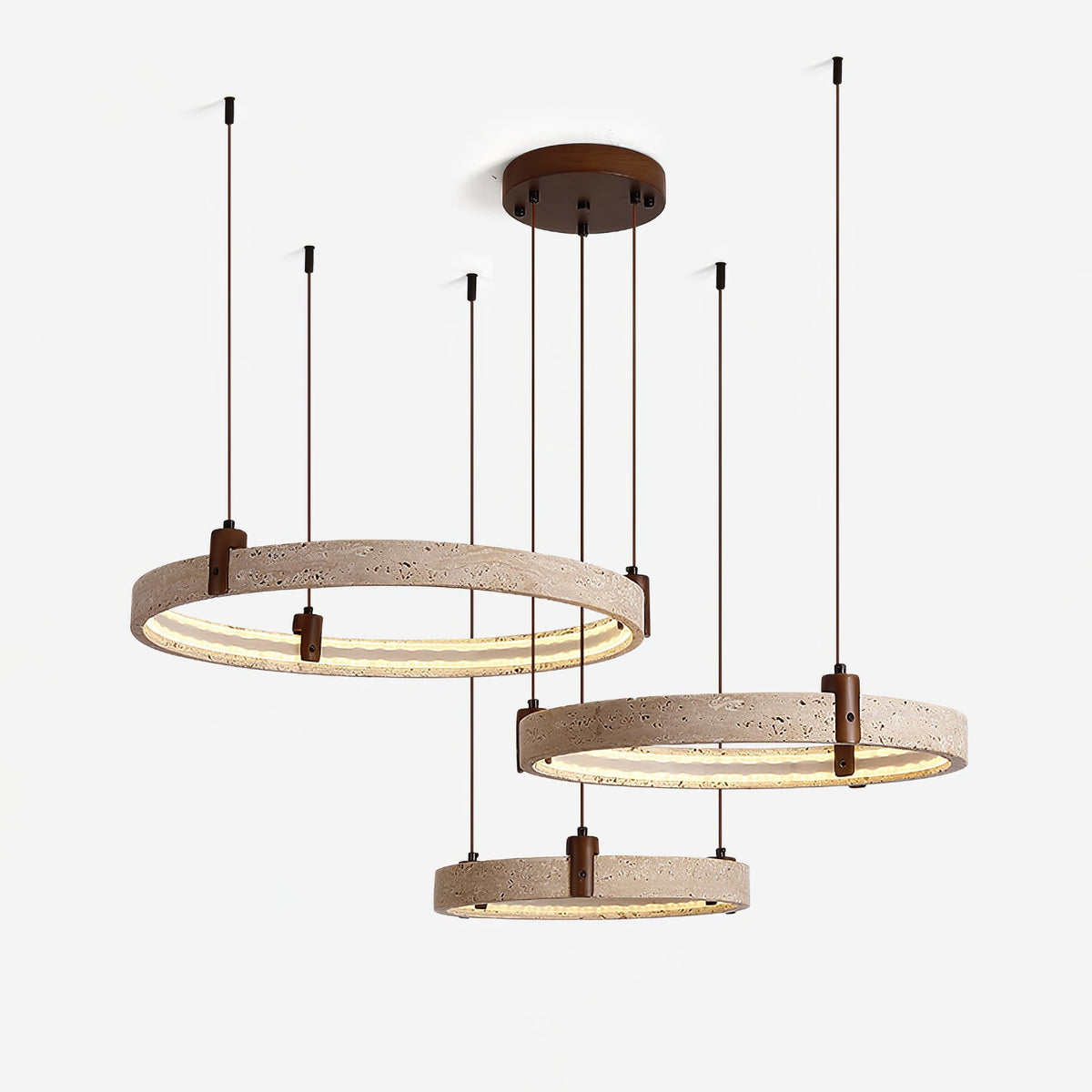 Celestial Orbit-lysekrone med ring i travertin