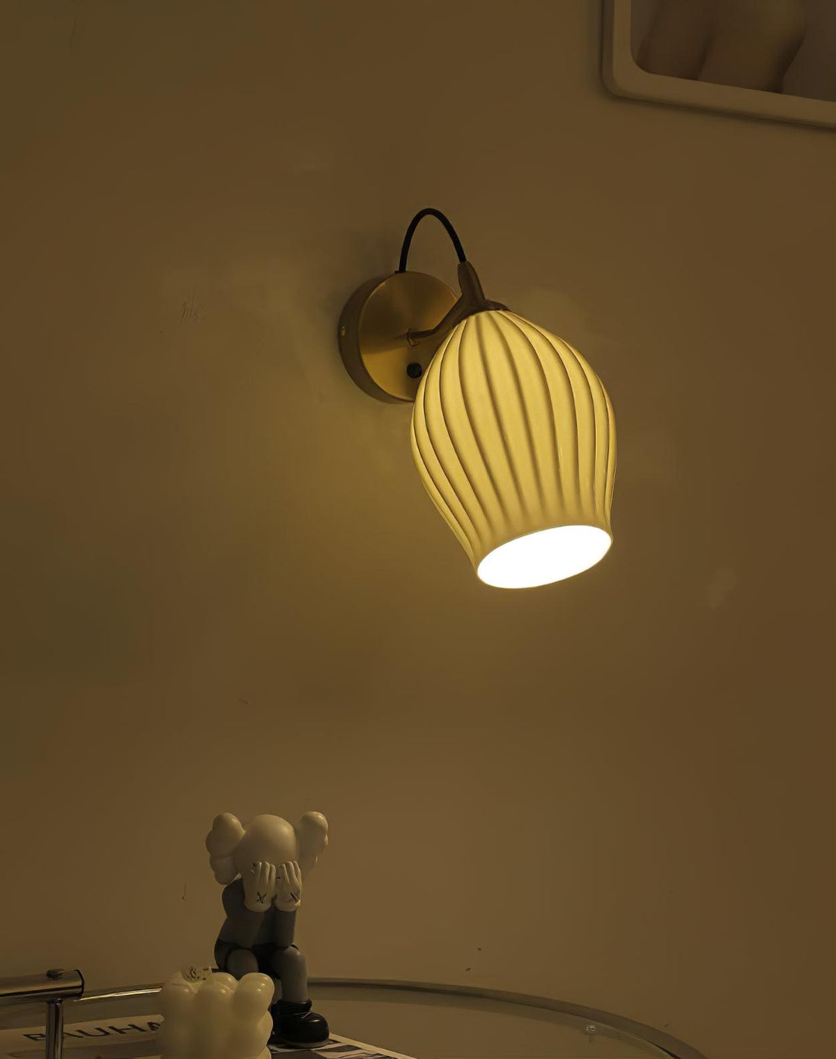 Zotalisra moderne minimalistisk væglampe i rillet keramik