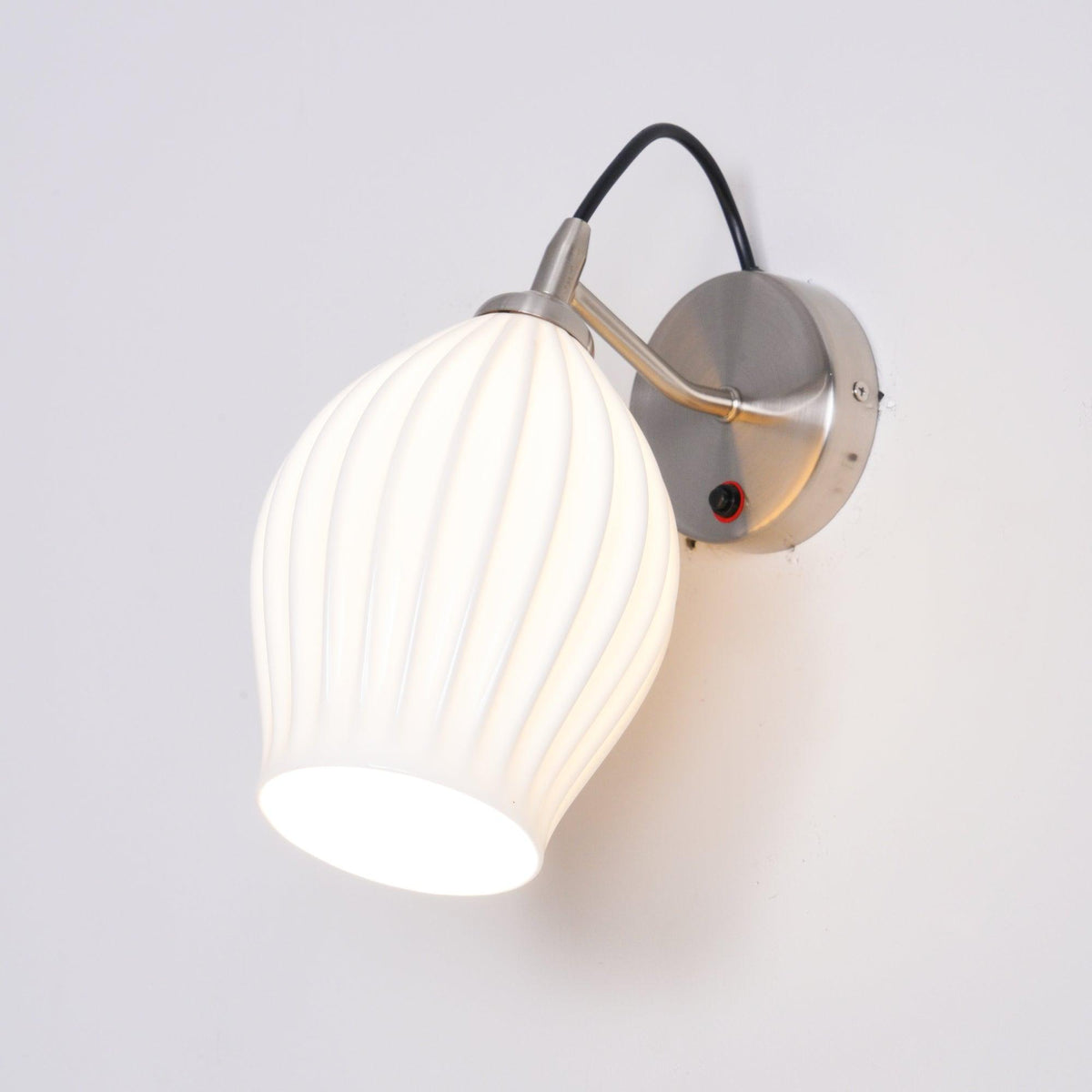 Zotalisra moderne minimalistisk væglampe i rillet keramik