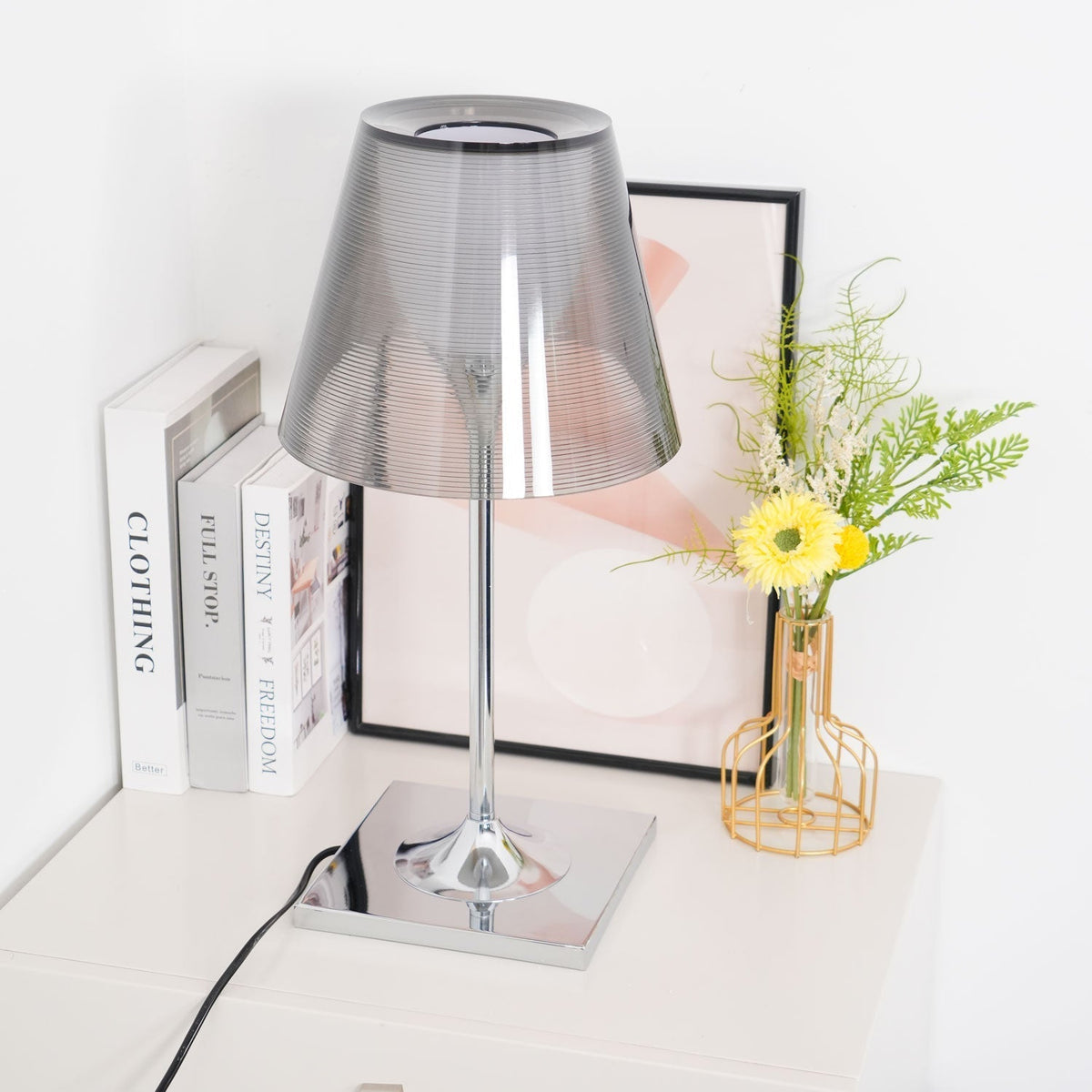 Bravon bordlampe i plast