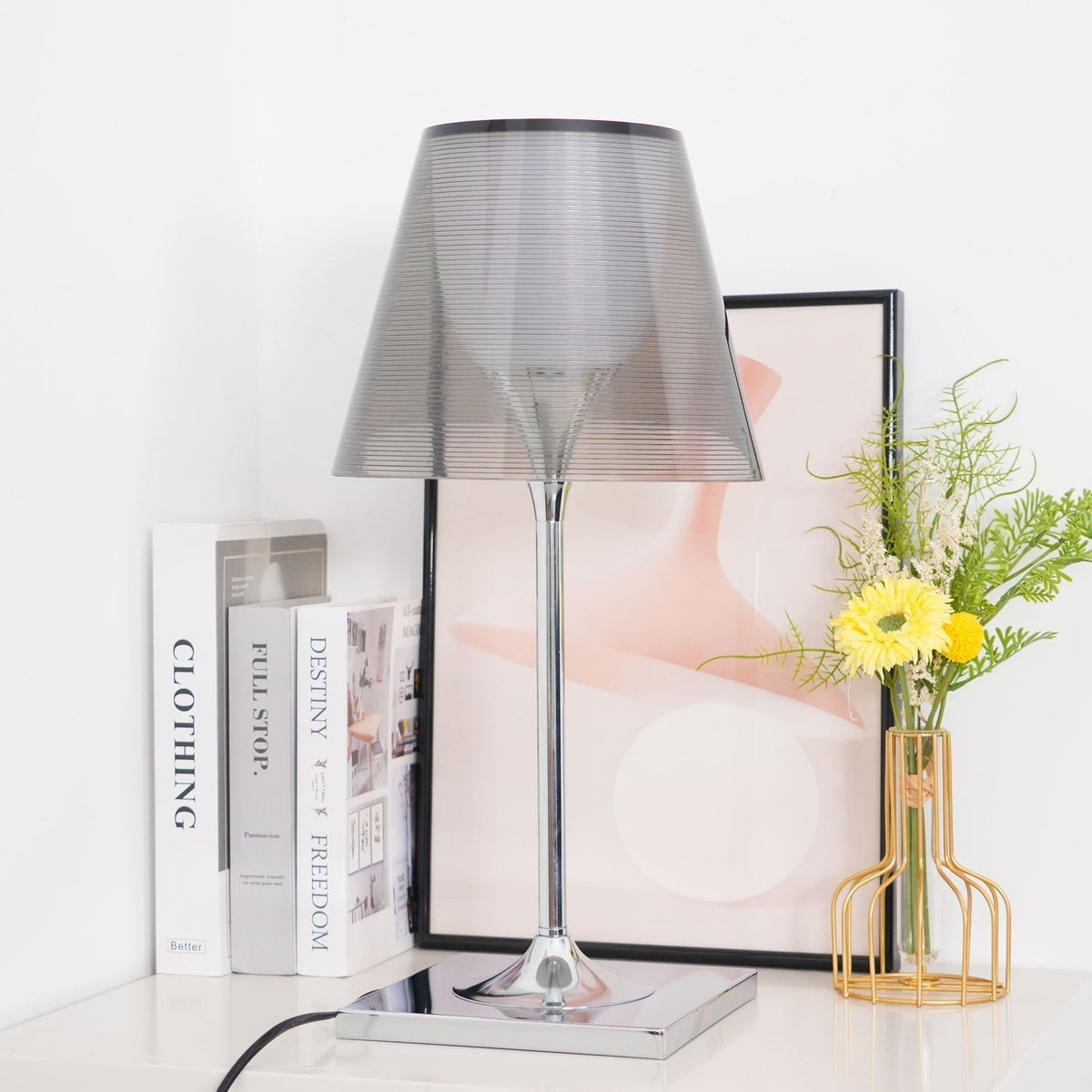 Bravon bordlampe i plast