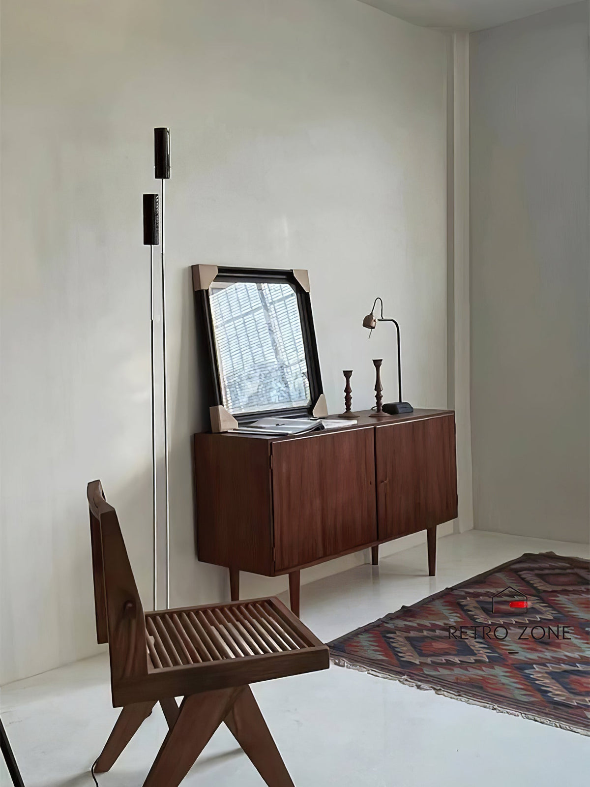 Telum minimalistisk sort gulvlampe