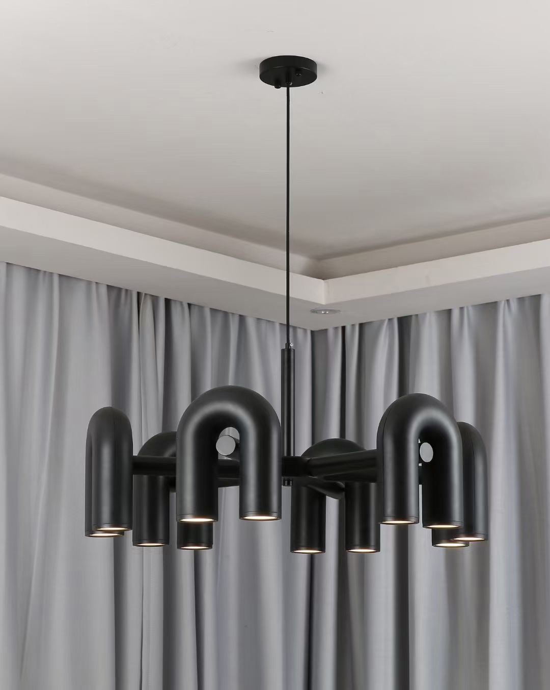 Candelabro em forma de U Cirkus Soroissa