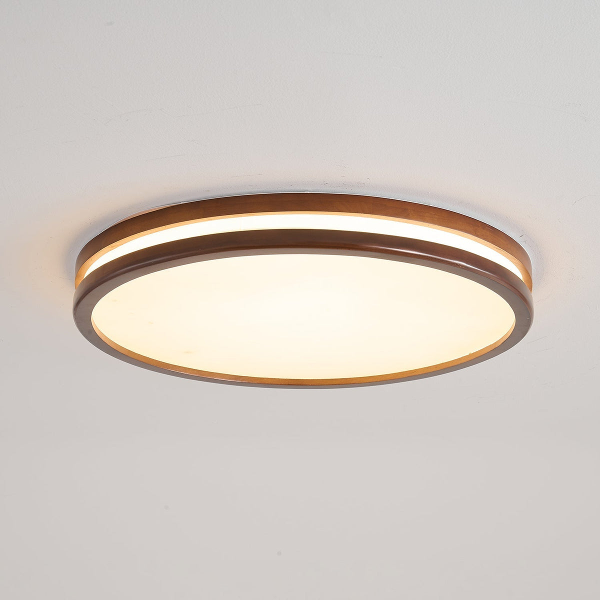 Nysilos moderne minimalistisk loftslampe i træ