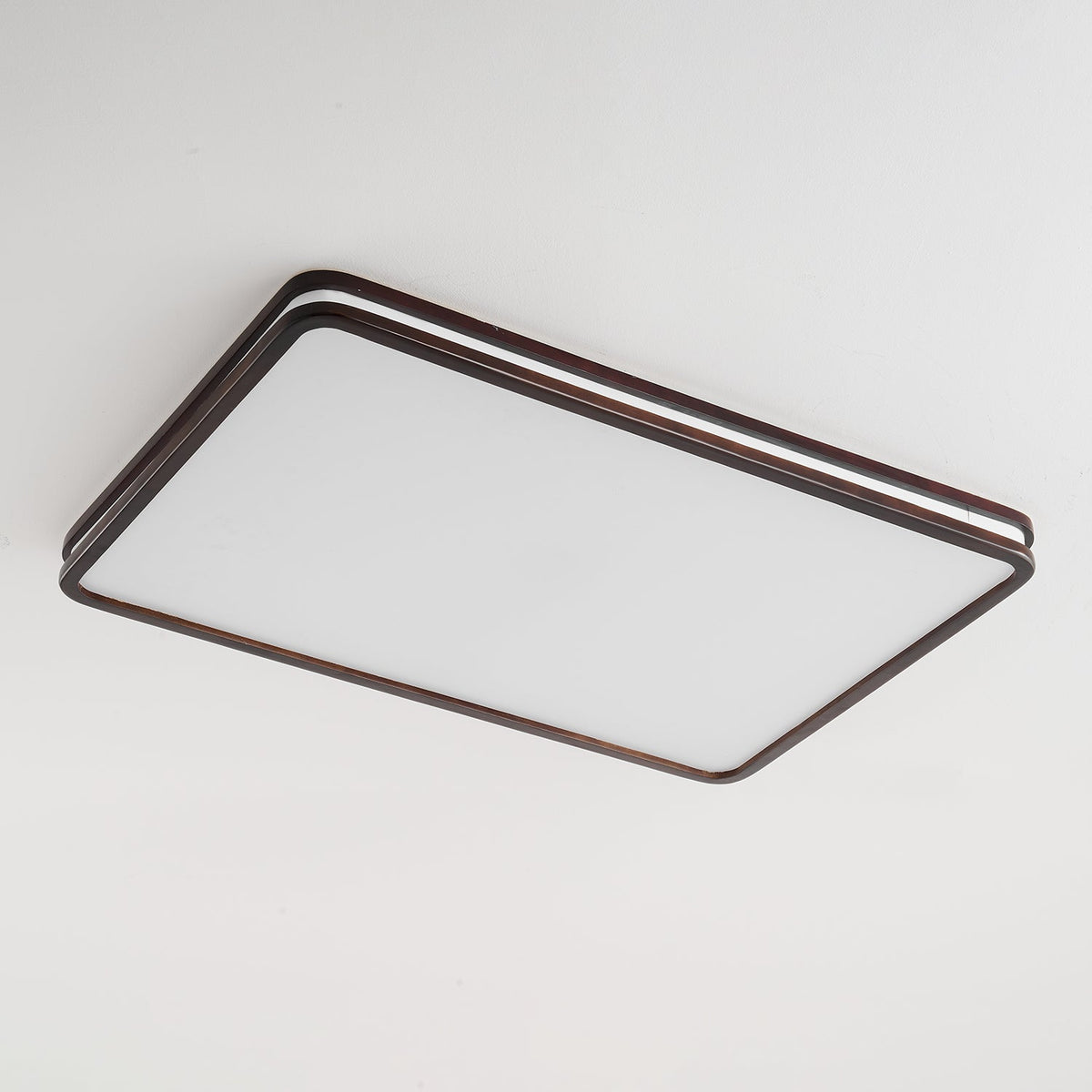 Nysilos moderne minimalistisk loftslampe i træ