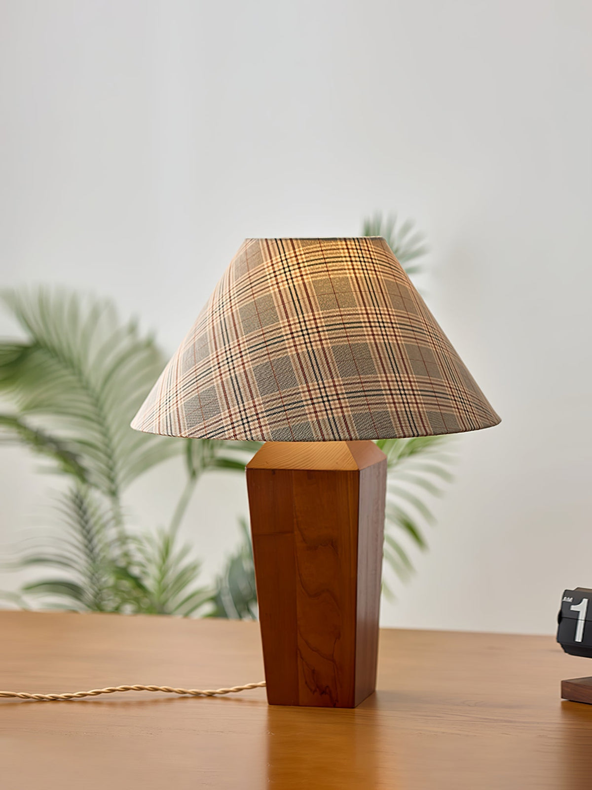 Wokel minimalistisk bordslampa i trä