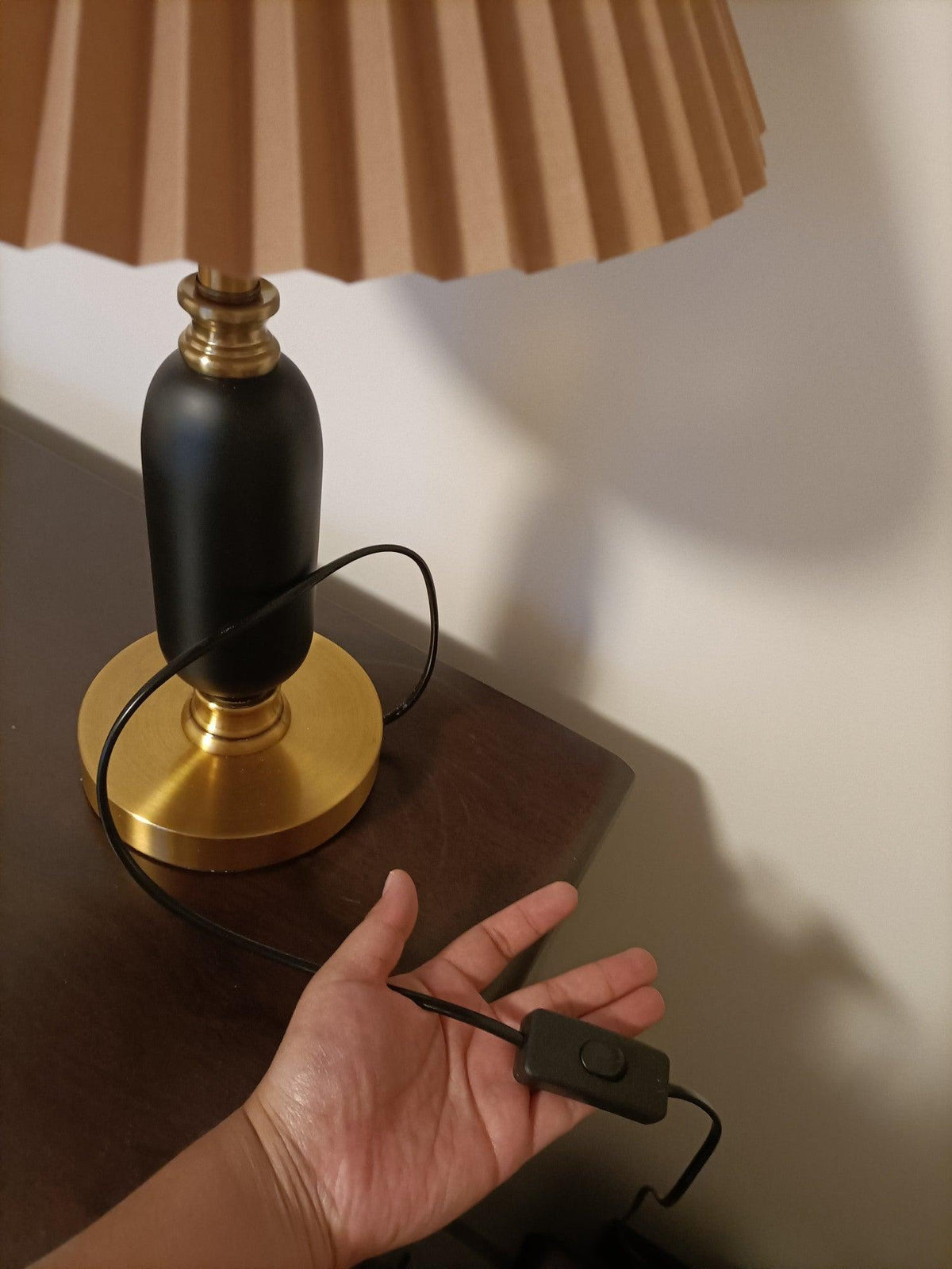 Aurmarila bordslampa i tyg