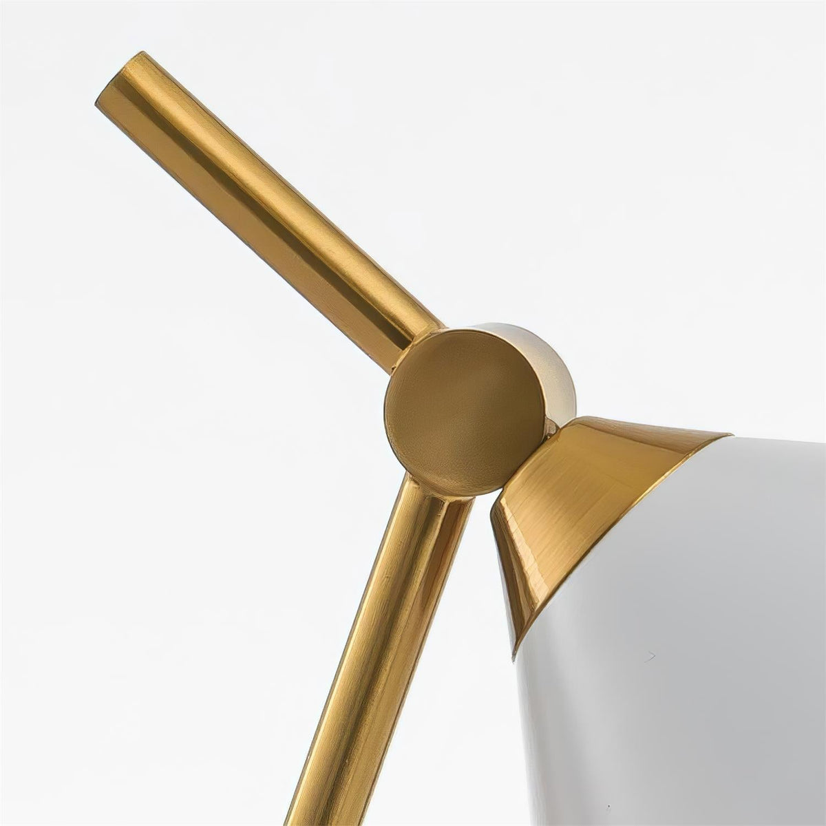 Avelo geometrisk bordlampe i marmor