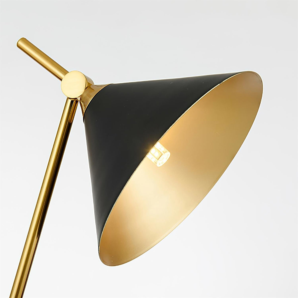 Avelo geometrisk bordlampe i marmor