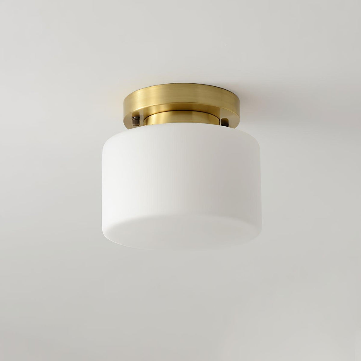 Elsilisra nordisk kunstnerisk loftslampe i messing og glas