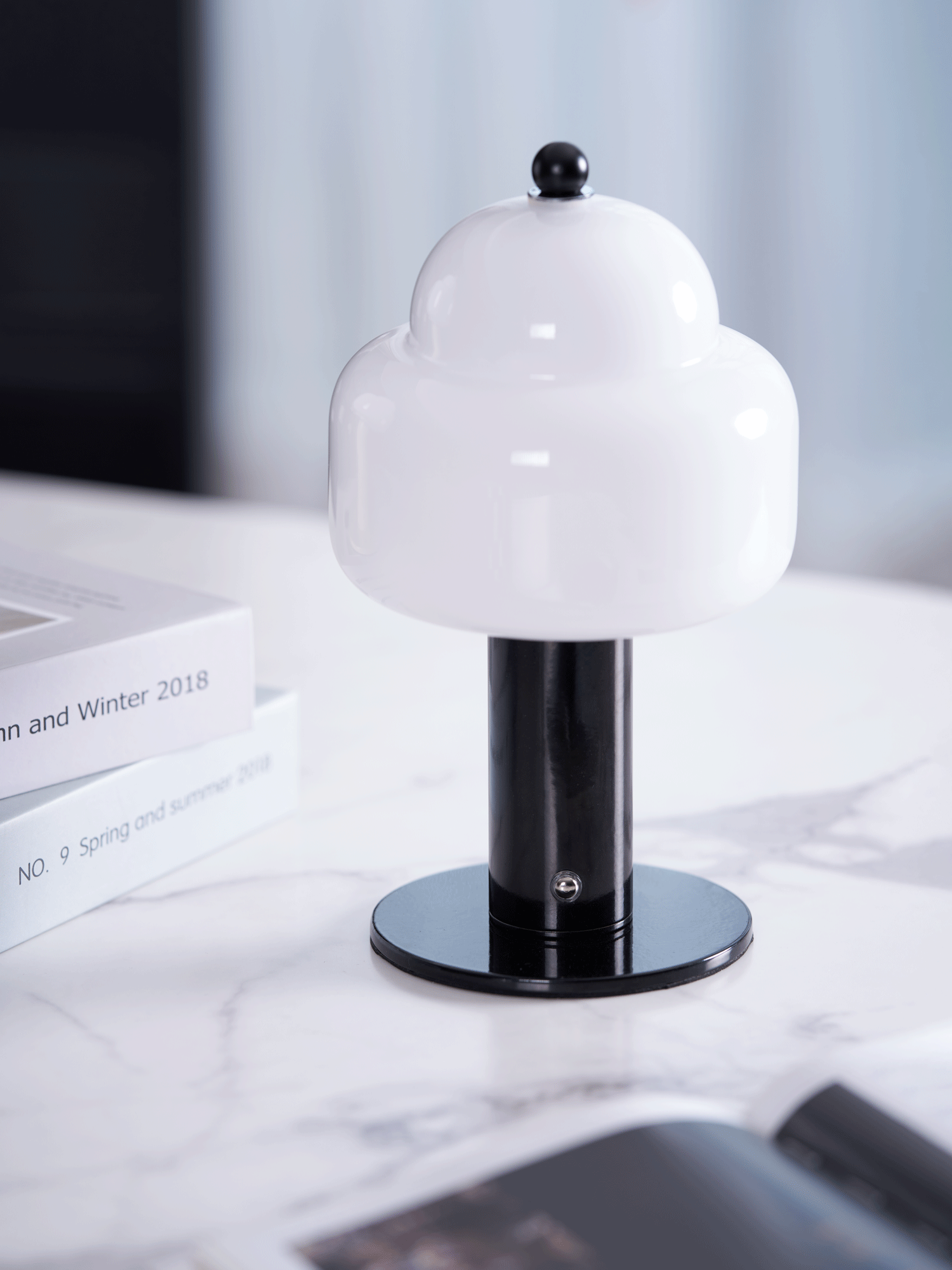 Avenaella moderne bordlampe