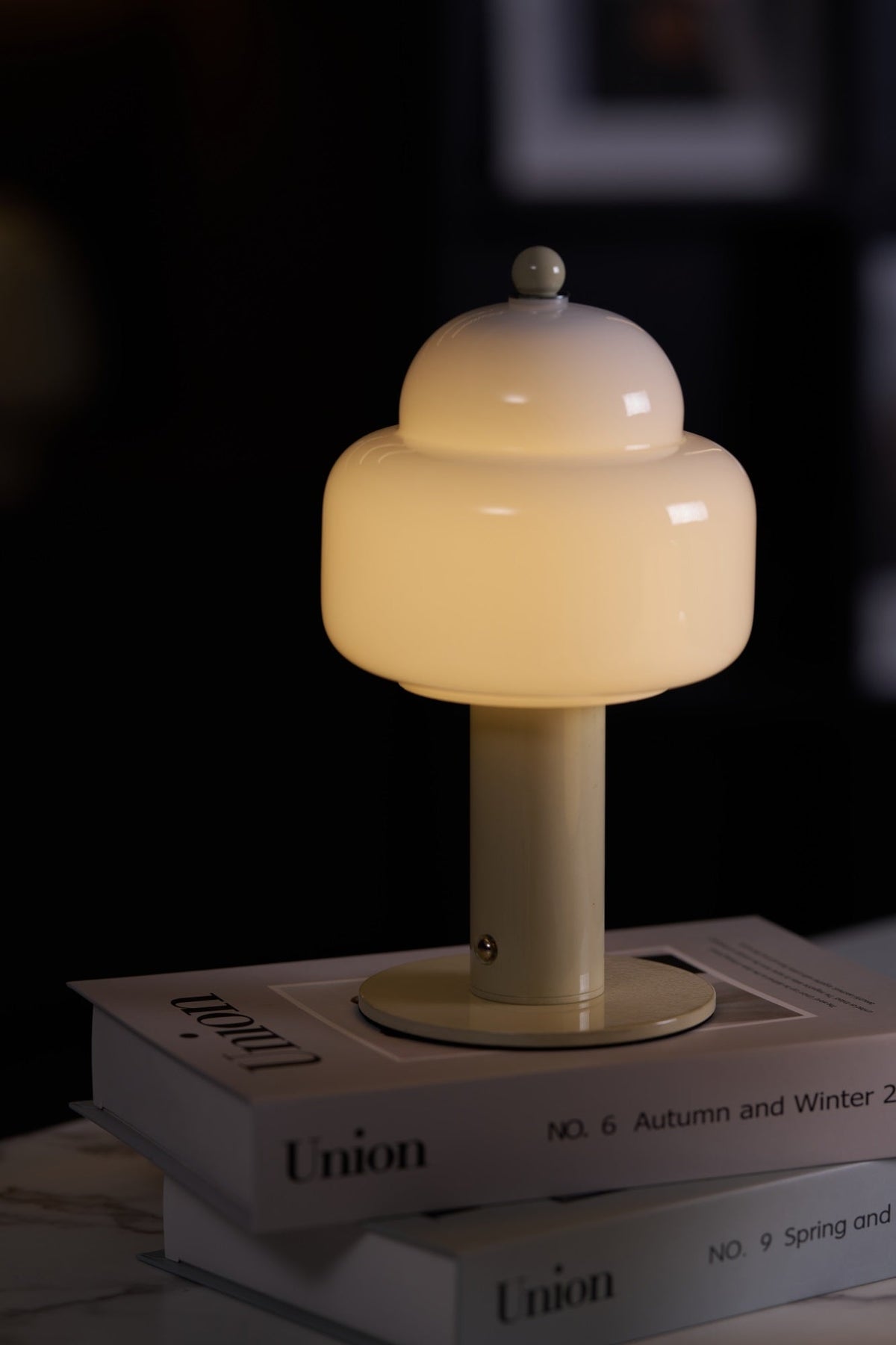 Avenaella moderne bordlampe