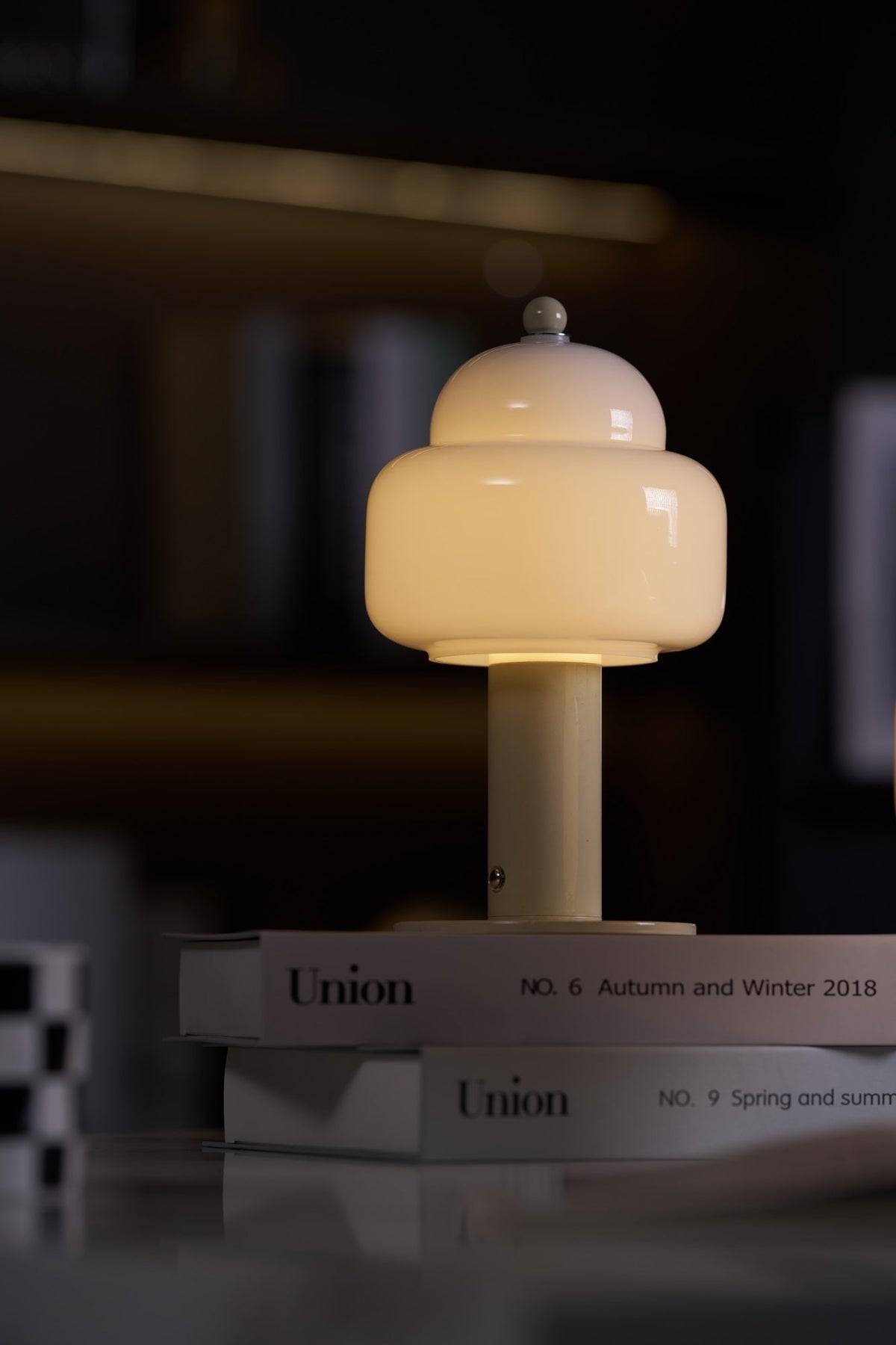 Avenaella moderne bordlampe